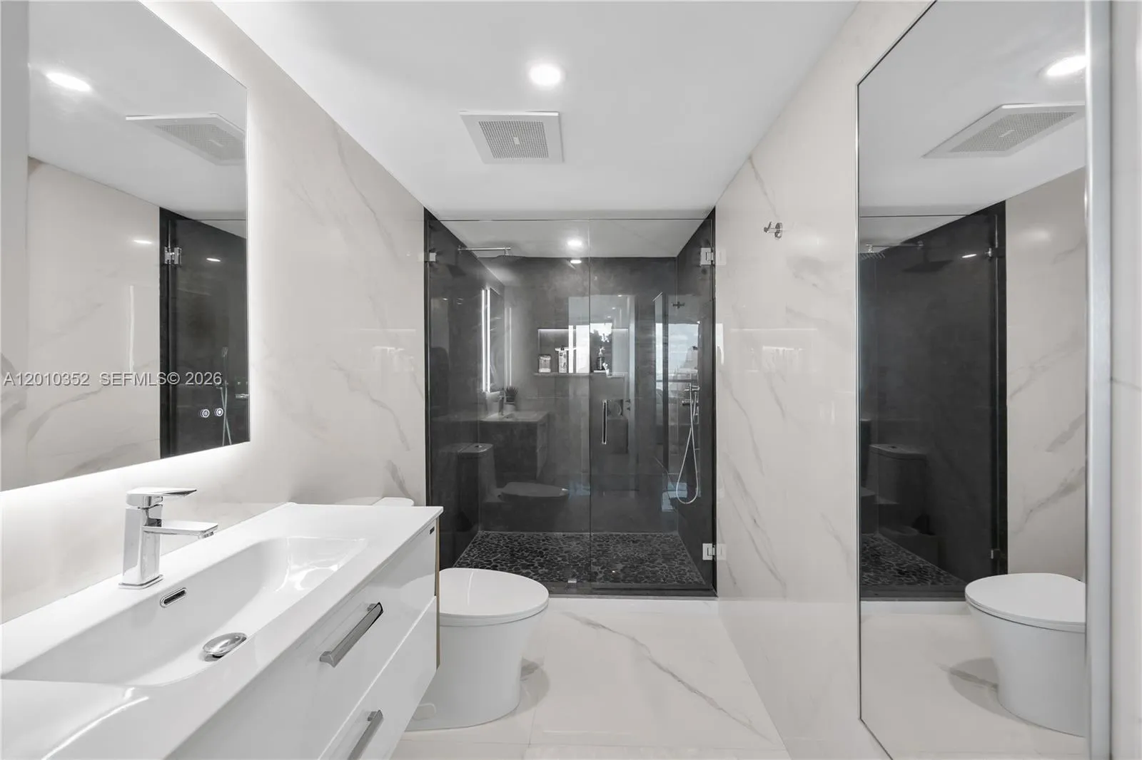 665 Ne 25th St 1503, Miami, Florida 33137, Miami, Florida 33137, 2 Bedrooms Bedrooms, ,2 BathroomsBathrooms,Residential,For Sale,665 Ne 25th St 1503, Miami, Florida 33137,A12010352