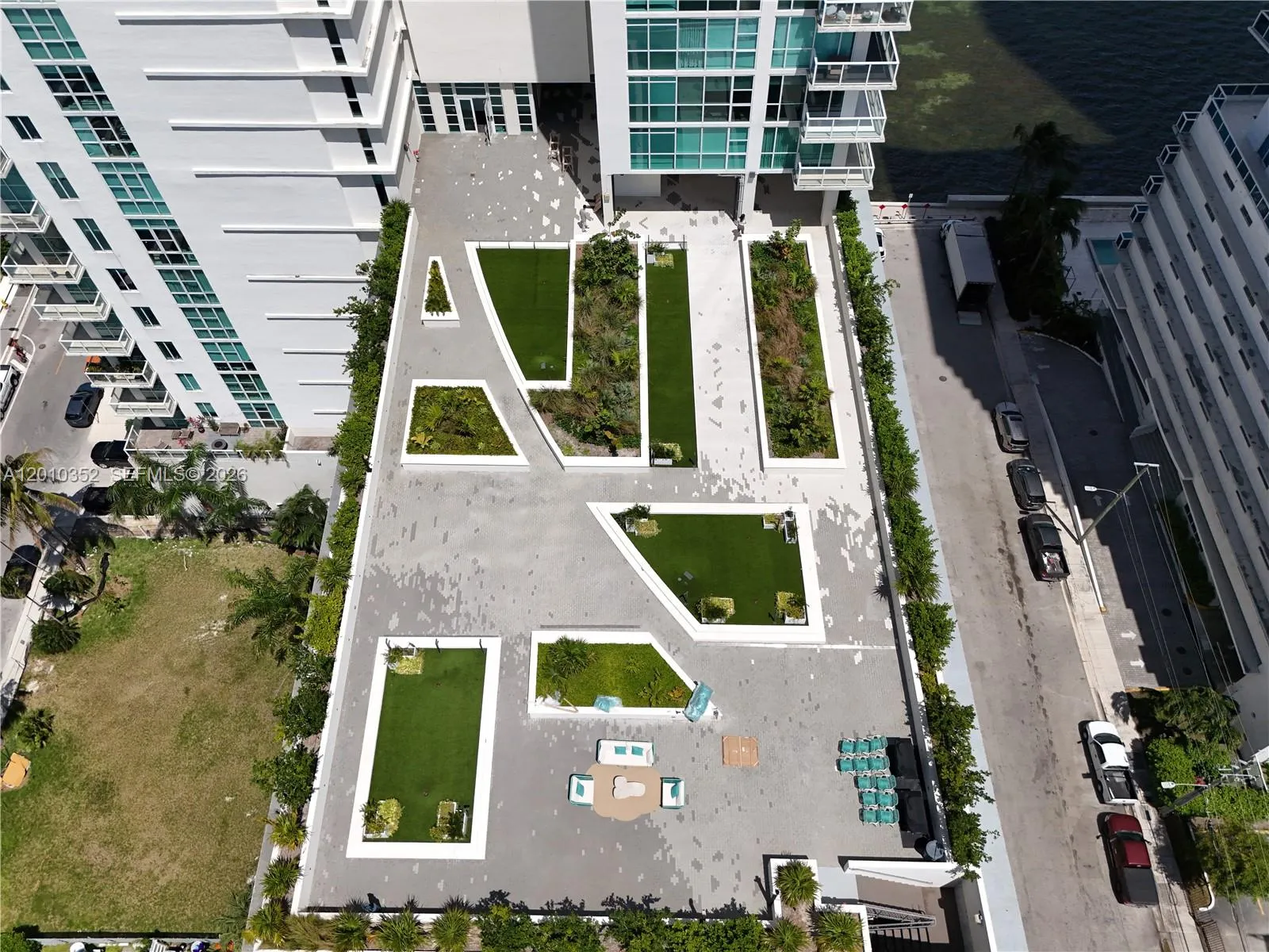 665 Ne 25th St 1503, Miami, Florida 33137, Miami, Florida 33137, 2 Bedrooms Bedrooms, ,2 BathroomsBathrooms,Residential,For Sale,665 Ne 25th St 1503, Miami, Florida 33137,A12010352