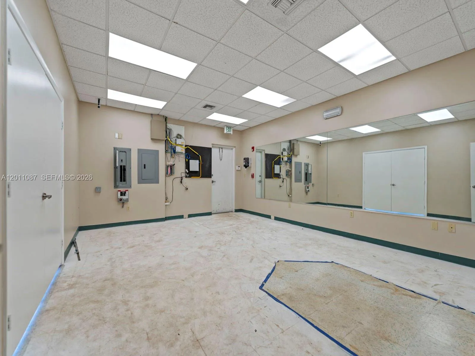 735 Shotgun Rd, Sunrise, Florida 33326, Sunrise, Florida 33326, ,Commercial Sale,For Sale,735 Shotgun Rd, Sunrise, Florida 33326,A12011087