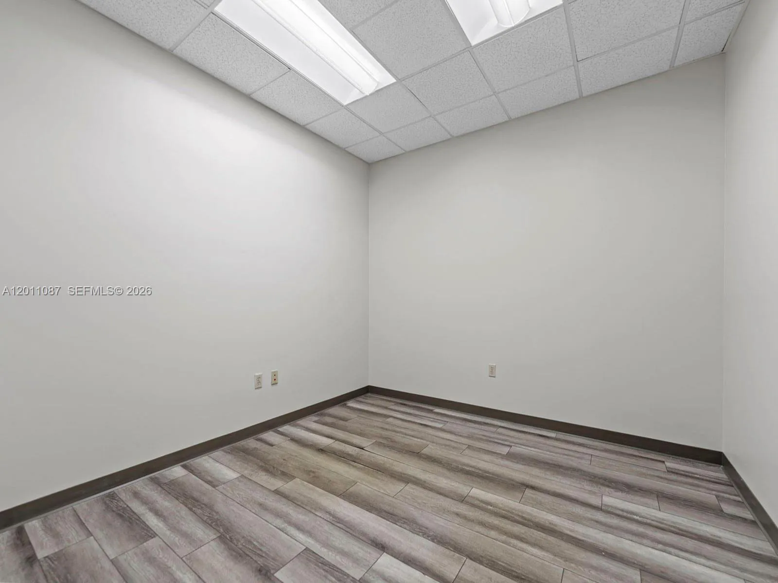 735 Shotgun Rd, Sunrise, Florida 33326, Sunrise, Florida 33326, ,Commercial Sale,For Sale,735 Shotgun Rd, Sunrise, Florida 33326,A12011087