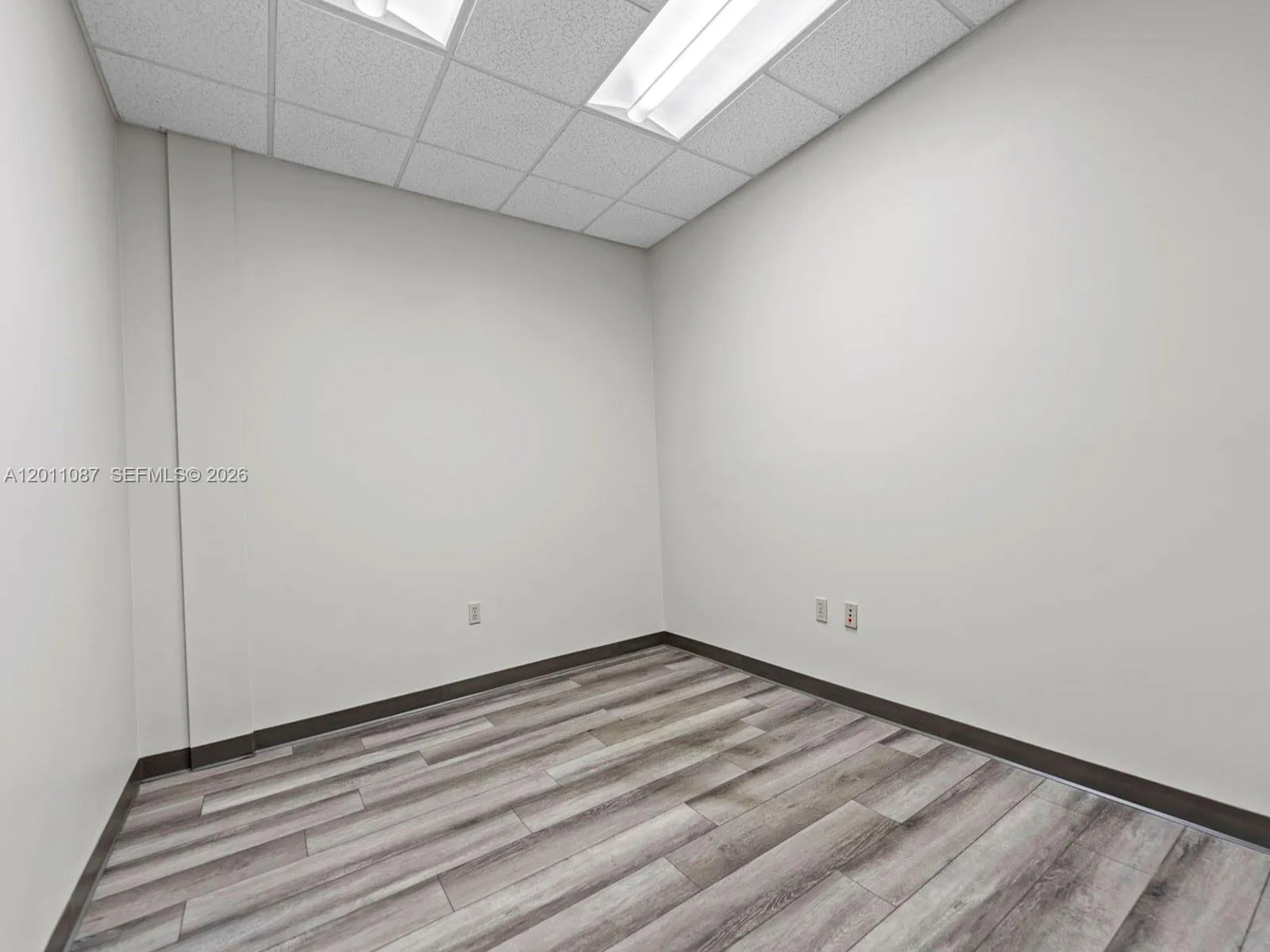 735 Shotgun Rd, Sunrise, Florida 33326, Sunrise, Florida 33326, ,Commercial Sale,For Sale,735 Shotgun Rd, Sunrise, Florida 33326,A12011087