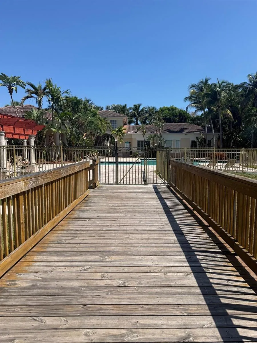 2433 Centergate Dr 107, Miramar, Florida 33025, Miramar, Florida 33025, 3 Bedrooms Bedrooms, ,2 BathroomsBathrooms,Residential Lease,For Rent,2433 Centergate Dr 107, Miramar, Florida 33025,A12010883