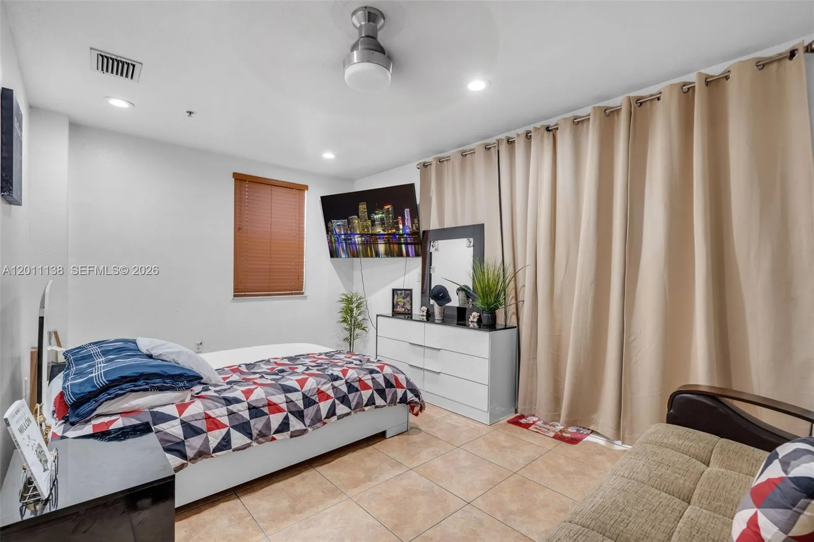 8031 W 36th Ave 1, Hialeah, Florida 33018, Hialeah, Florida 33018, 3 Bedrooms Bedrooms, ,2 BathroomsBathrooms,Residential,For Sale,8031 W 36th Ave 1, Hialeah, Florida 33018,A12011138