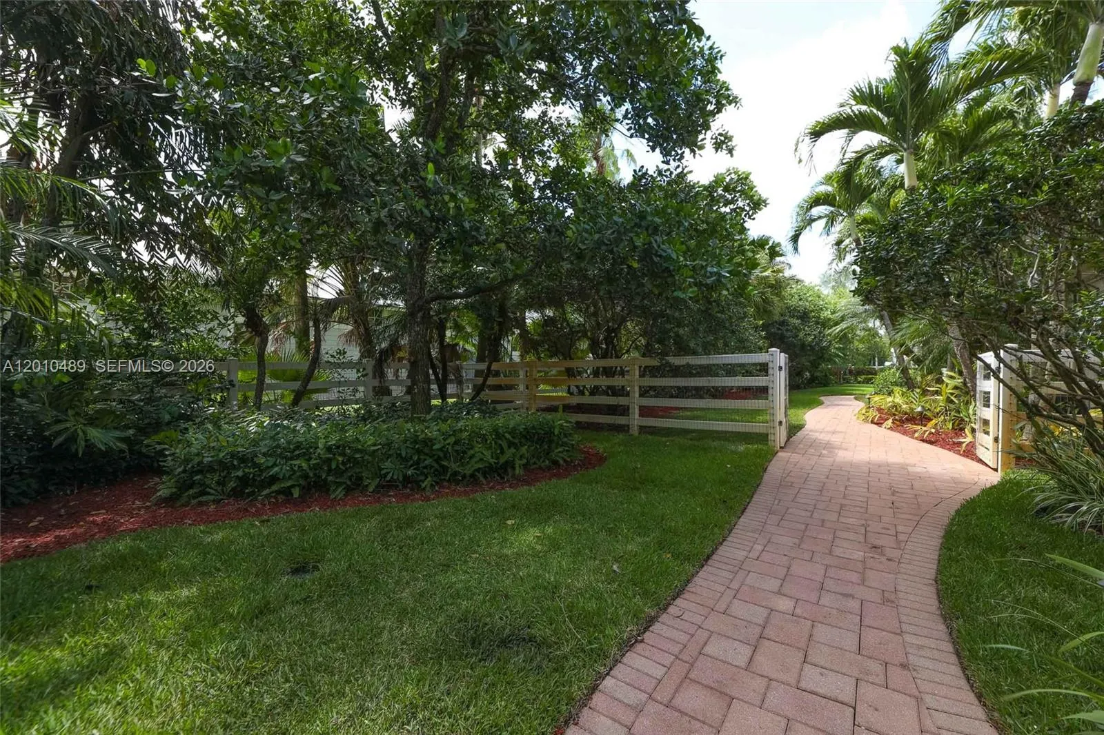 16740 Berkshire Ct, Southwest Ranches, Florida 333, Southwest Ranches, Florida 33331, 6 Bedrooms Bedrooms, ,6 BathroomsBathrooms,Residential,For Sale,16740 Berkshire Ct, Southwest Ranches, Florida 333,A12010489