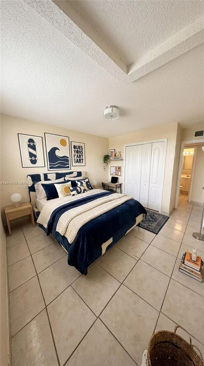 666 W 81st St 316, Hialeah, Florida 33014, Hialeah, Florida 33014, 2 Bedrooms Bedrooms, ,1 BathroomBathrooms,Residential Lease,For Rent,666 W 81st St 316, Hialeah, Florida 33014,A12010703