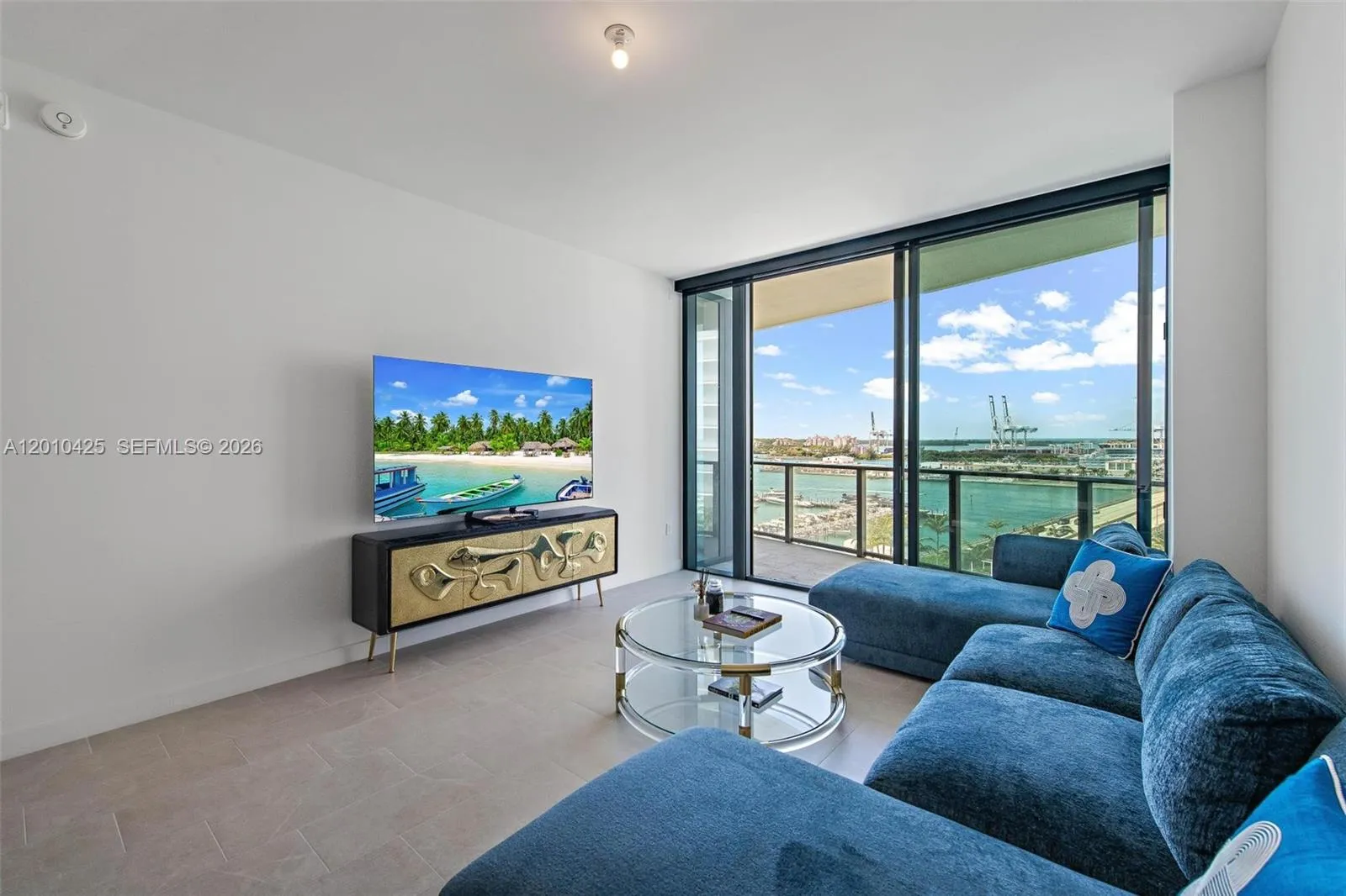 500 Alton Rd 1204, Miami Beach, Florida 33139, Miami Beach, Florida 33139, 1 Bedroom Bedrooms, ,1 BathroomBathrooms,Residential Lease,For Rent,500 Alton Rd 1204, Miami Beach, Florida 33139,A12010425