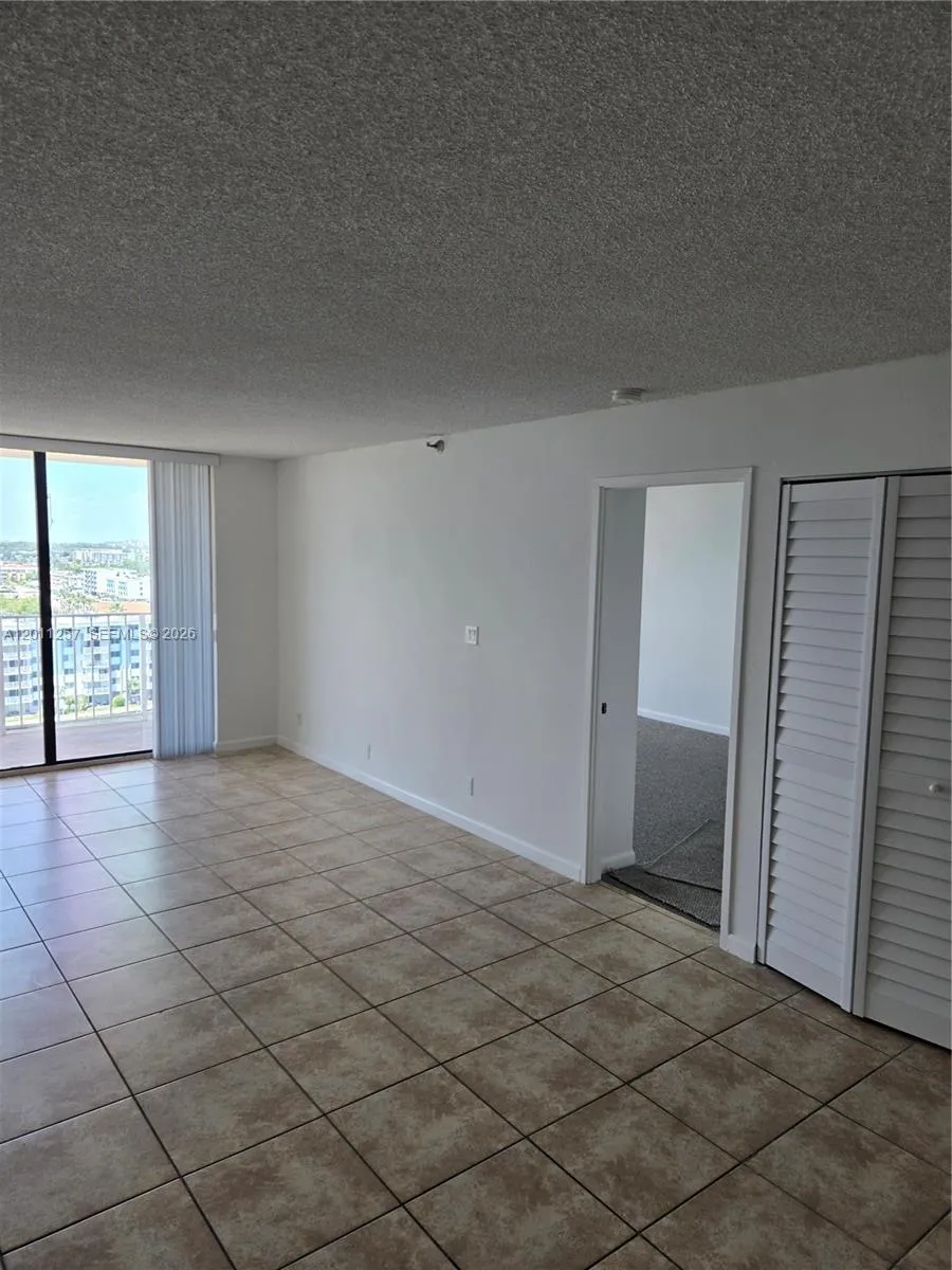 Sunny Isles Beach, Florida 33160, 2 Bedrooms Bedrooms, ,2 BathroomsBathrooms,Residential Lease,For Rent,A12011257