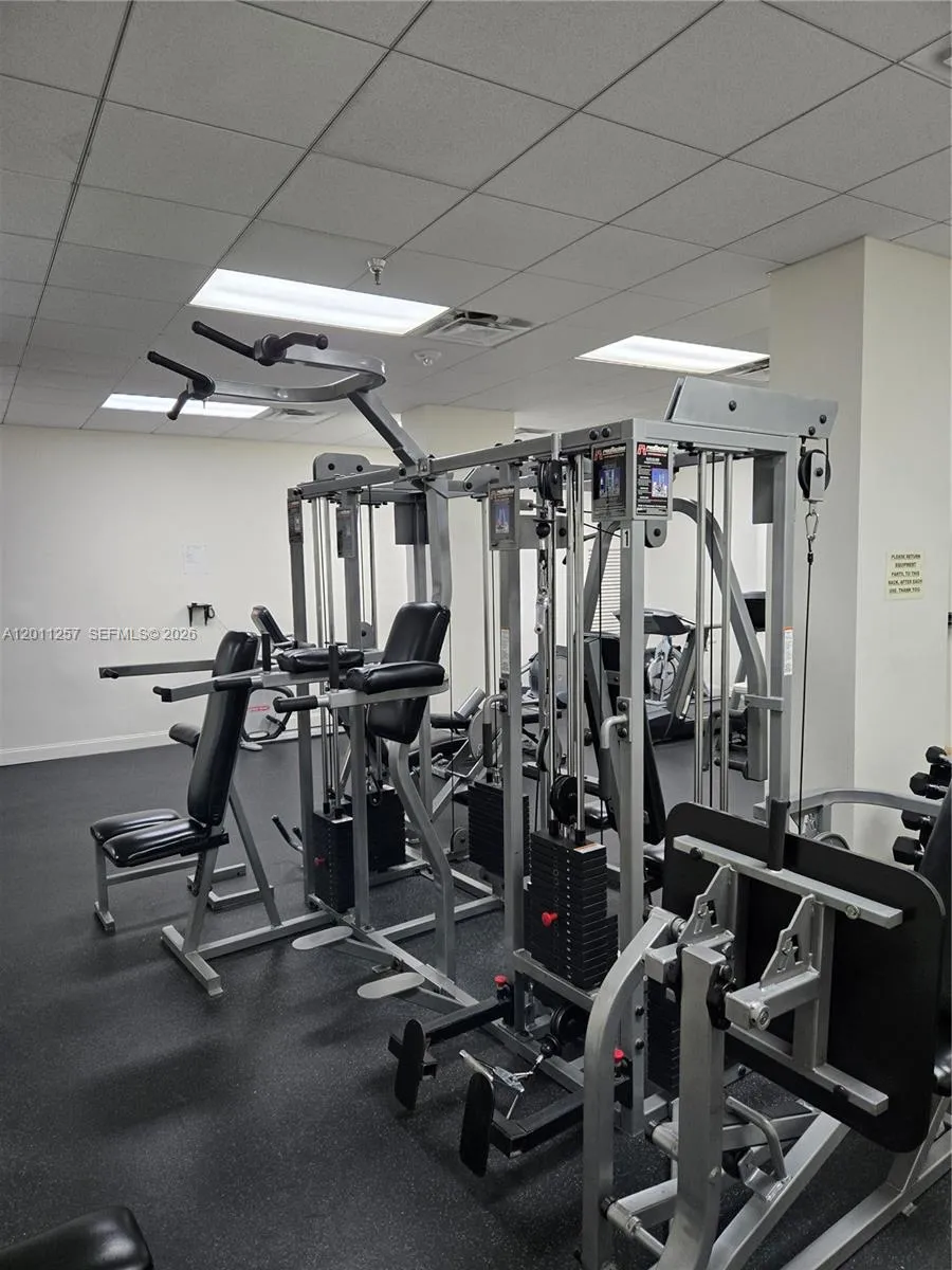 Sunny Isles Beach, Florida 33160, 2 Bedrooms Bedrooms, ,2 BathroomsBathrooms,Residential Lease,For Rent,A12011257