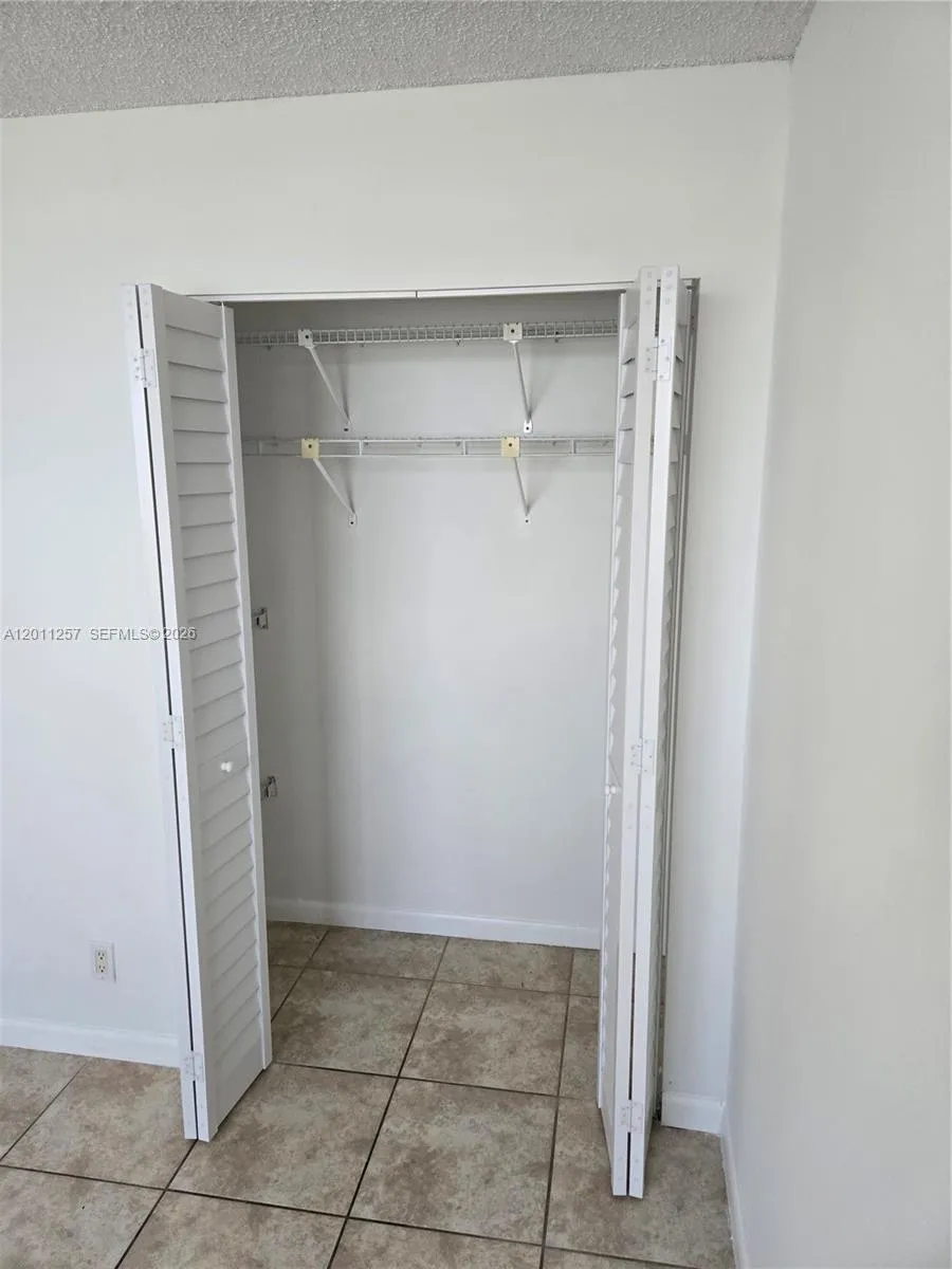 2nd Bedroom Closet