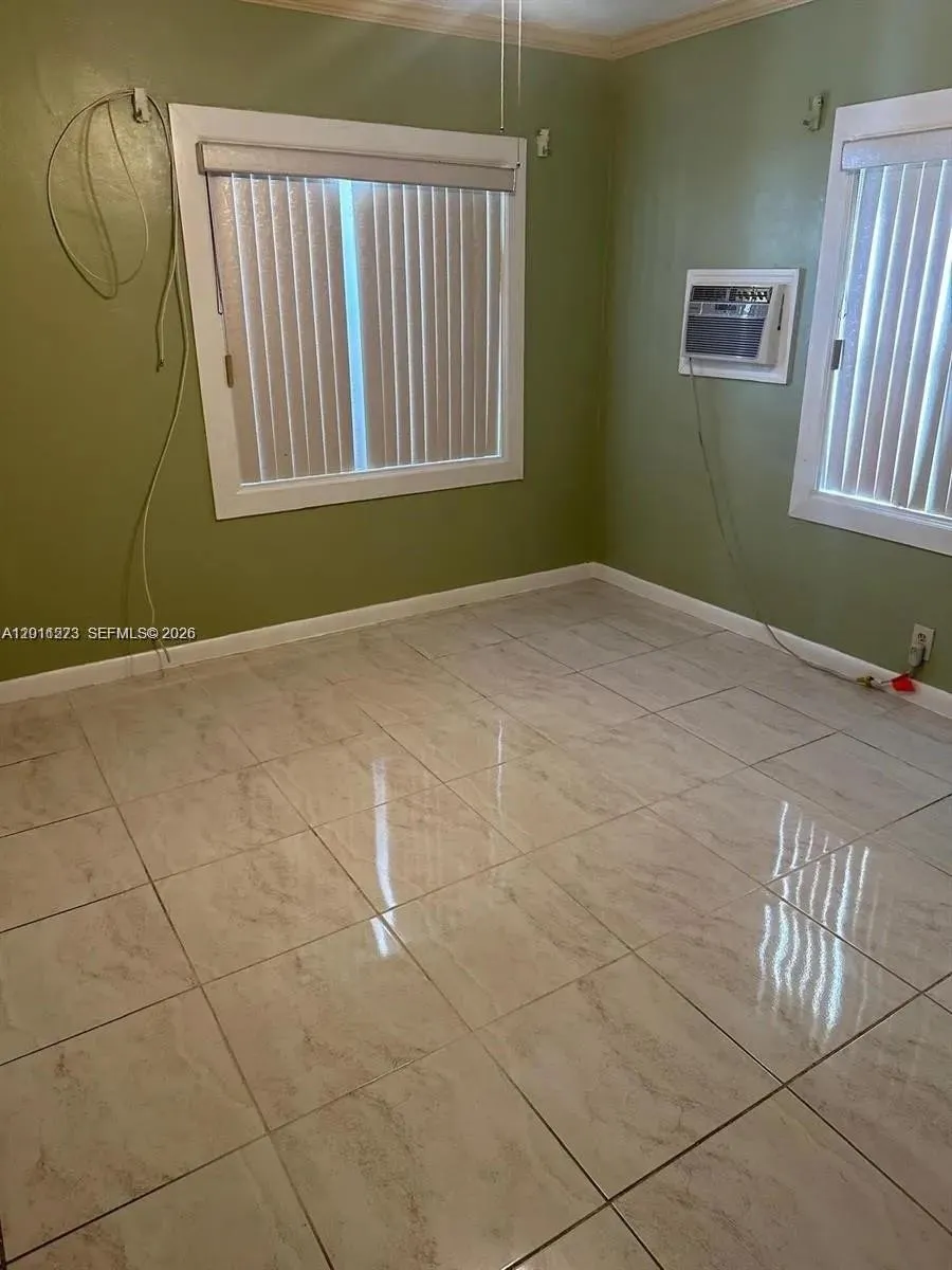11108 Peachtree Dr 1, Miami, Florida 33161, Miami, Florida 33161, 2 Bedrooms Bedrooms, ,1 BathroomBathrooms,Residential Lease,For Rent,11108 Peachtree Dr 1, Miami, Florida 33161,A12011273