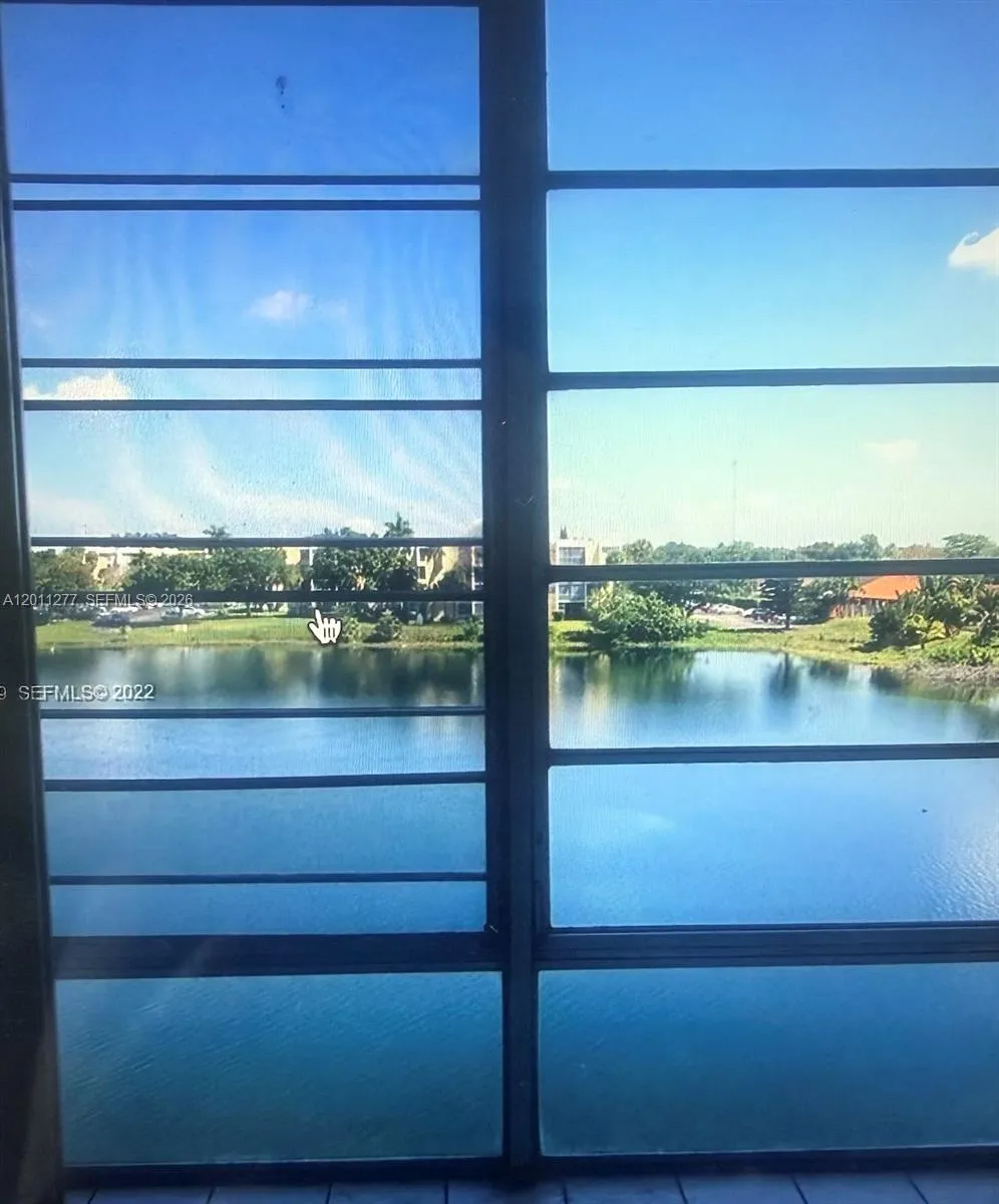 879 Ne 195th St 425, Miami, Florida 33179, Miami, Florida 33179, 1 Bedroom Bedrooms, ,1 BathroomBathrooms,Residential Lease,For Rent,879 Ne 195th St 425, Miami, Florida 33179,A12011277