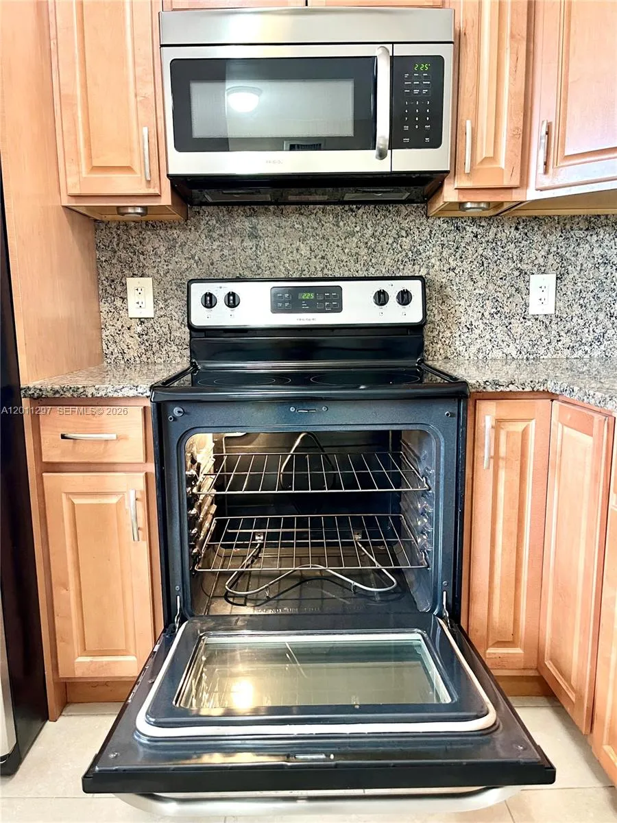 551 Nw 80th Ter 208, Margate, Florida 33063, Margate, Florida 33063, 2 Bedrooms Bedrooms, ,2 BathroomsBathrooms,Residential,For Sale,551 Nw 80th Ter 208, Margate, Florida 33063,A12011297