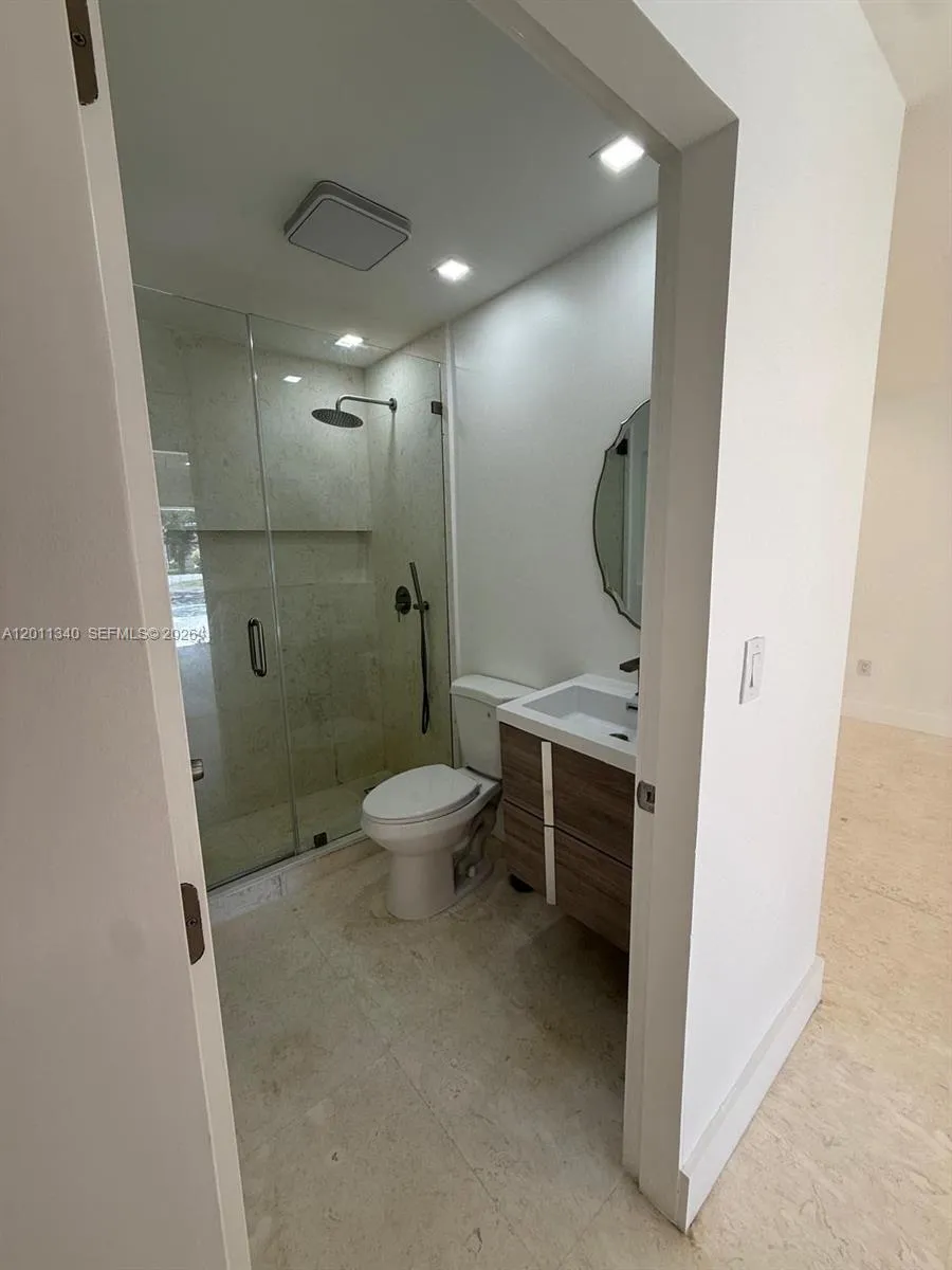9130 Nw 193rd St 9130, Hialeah, Florida 33018, Hialeah, Florida 33018, 3 Bedrooms Bedrooms, ,2 BathroomsBathrooms,Residential Lease,For Rent,9130 Nw 193rd St 9130, Hialeah, Florida 33018,A12011340