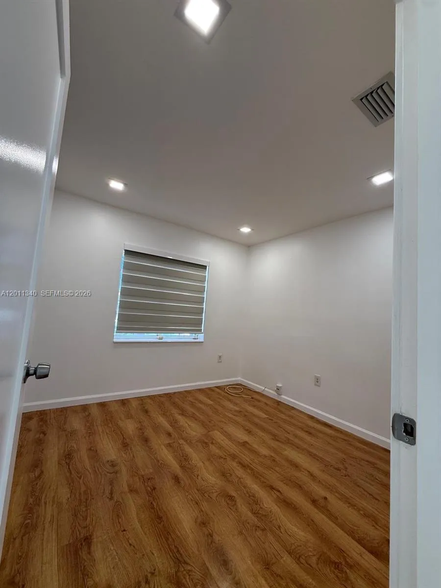 9130 Nw 193rd St 9130, Hialeah, Florida 33018, Hialeah, Florida 33018, 3 Bedrooms Bedrooms, ,2 BathroomsBathrooms,Residential Lease,For Rent,9130 Nw 193rd St 9130, Hialeah, Florida 33018,A12011340