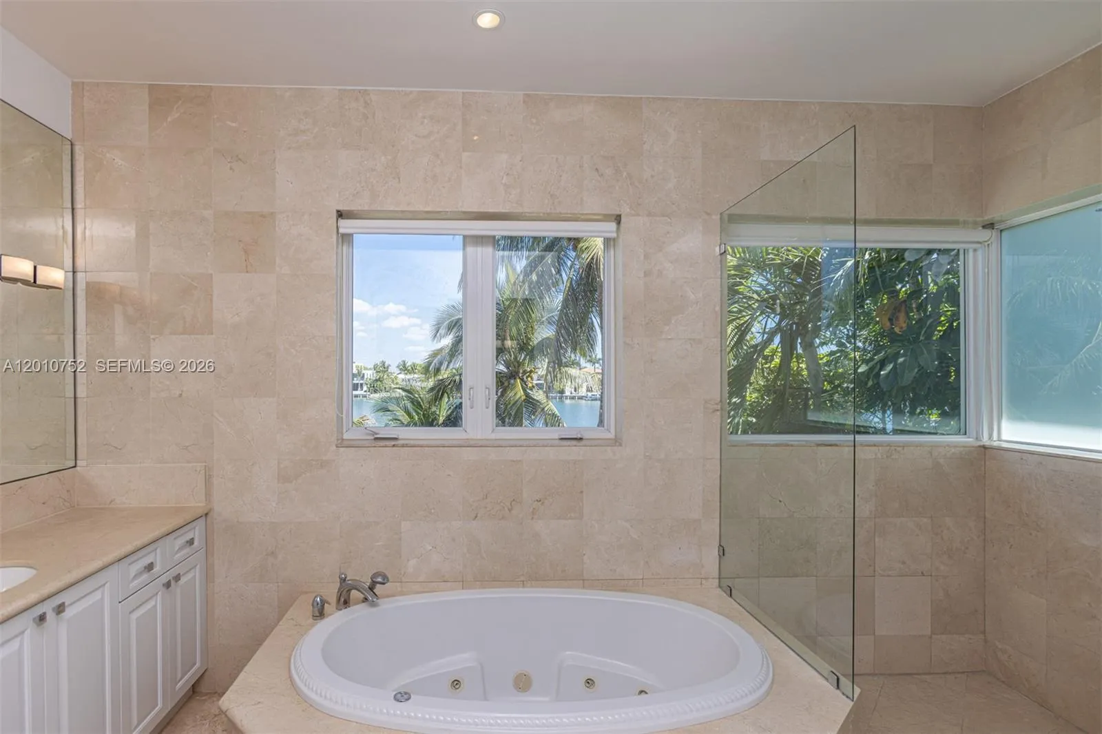 425 N Shore Dr, Miami Beach, Florida 33141, Miami Beach, Florida 33141, 4 Bedrooms Bedrooms, ,4 BathroomsBathrooms,Residential,For Sale,425 N Shore Dr, Miami Beach, Florida 33141,A12010752