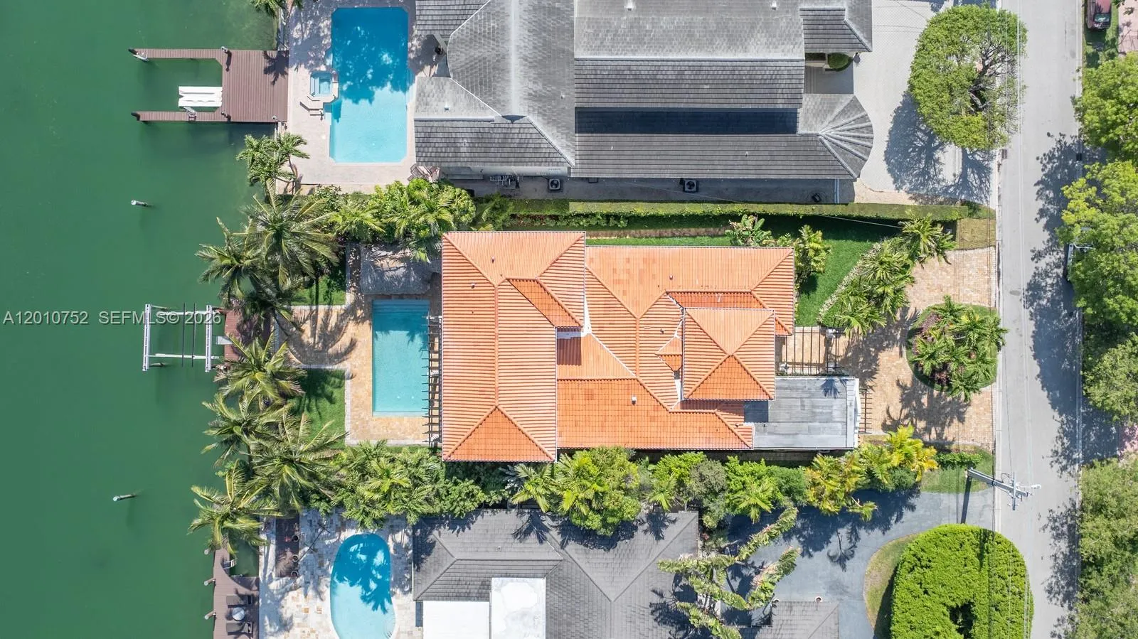 425 N Shore Dr, Miami Beach, Florida 33141, Miami Beach, Florida 33141, 4 Bedrooms Bedrooms, ,4 BathroomsBathrooms,Residential,For Sale,425 N Shore Dr, Miami Beach, Florida 33141,A12010752