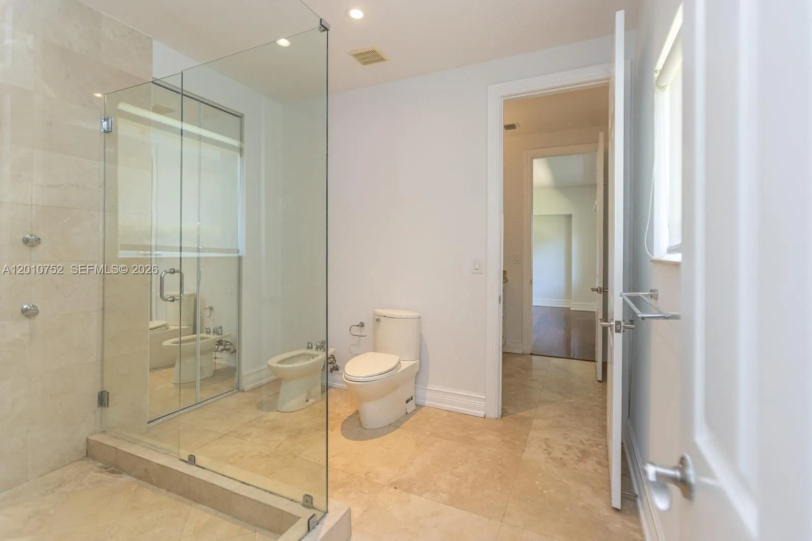 425 N Shore Dr, Miami Beach, Florida 33141, Miami Beach, Florida 33141, 4 Bedrooms Bedrooms, ,4 BathroomsBathrooms,Residential,For Sale,425 N Shore Dr, Miami Beach, Florida 33141,A12010752