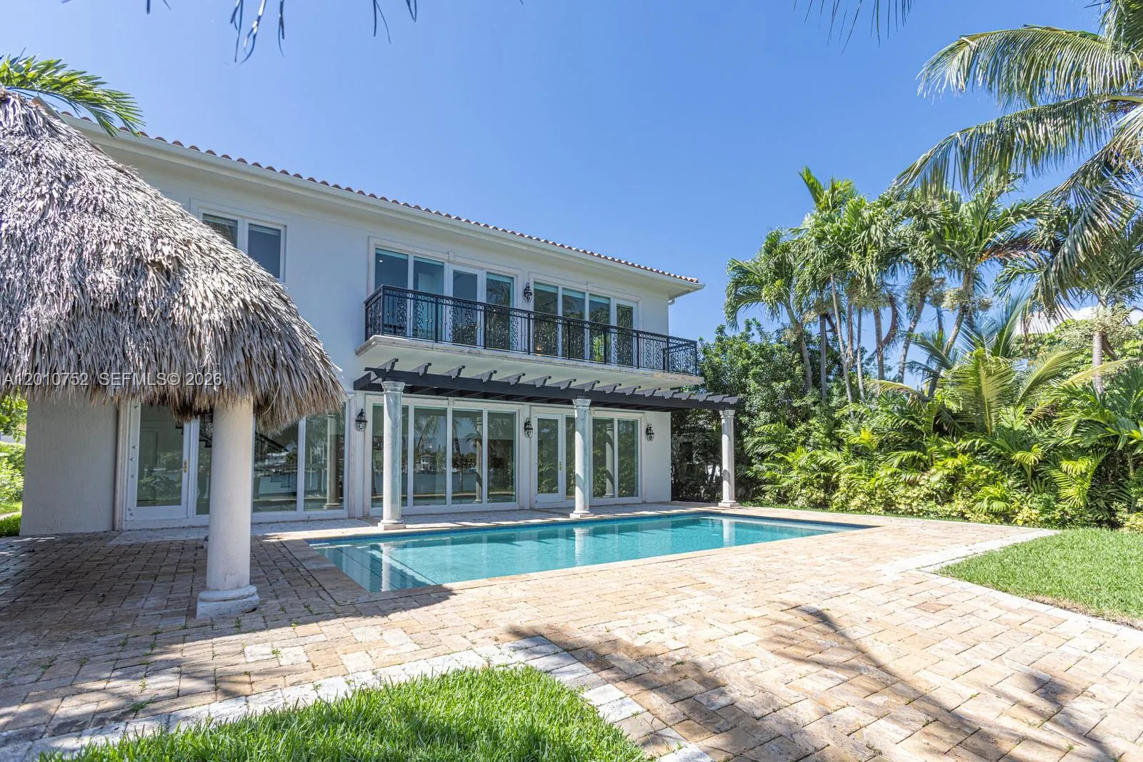 425 N Shore Dr, Miami Beach, Florida 33141, Miami Beach, Florida 33141, 4 Bedrooms Bedrooms, ,4 BathroomsBathrooms,Residential,For Sale,425 N Shore Dr, Miami Beach, Florida 33141,A12010752