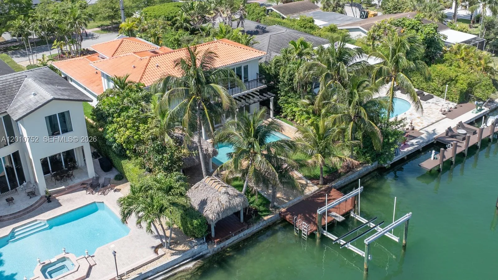 425 N Shore Dr, Miami Beach, Florida 33141, Miami Beach, Florida 33141, 4 Bedrooms Bedrooms, ,4 BathroomsBathrooms,Residential,For Sale,425 N Shore Dr, Miami Beach, Florida 33141,A12010752