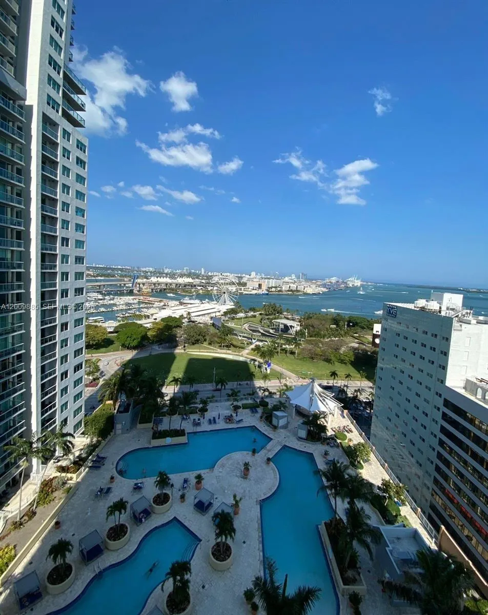 253 Ne 2nd St 2005, Miami, Florida 33132, Miami, Florida 33132, 1 Bedroom Bedrooms, ,1 BathroomBathrooms,Residential,For Sale,253 Ne 2nd St 2005, Miami, Florida 33132,A12009885