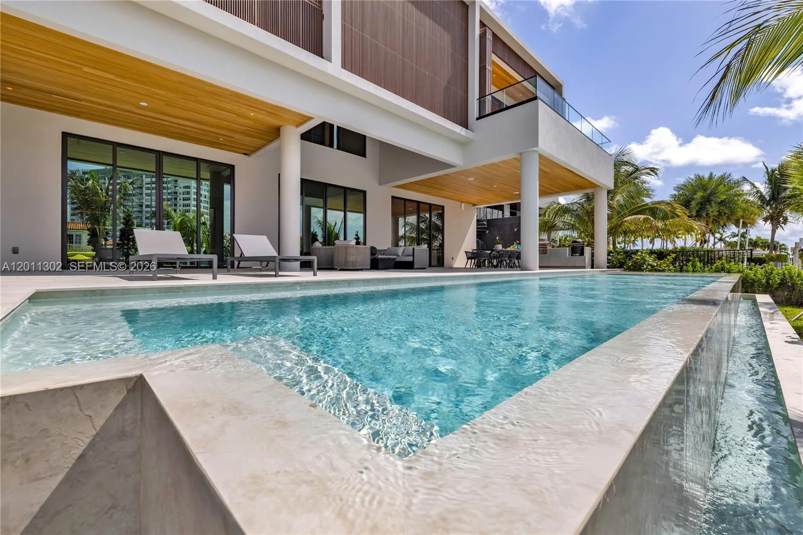 2006 Ne 124th St, North Miami, Florida 33181, North Miami, Florida 33181, 7 Bedrooms Bedrooms, ,8 BathroomsBathrooms,Residential,For Sale,2006 Ne 124th St, North Miami, Florida 33181,A12011302