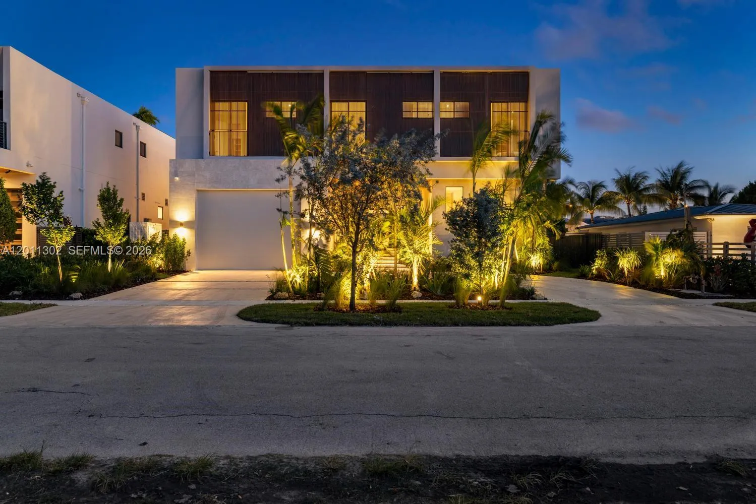 2006 Ne 124th St, North Miami, Florida 33181, North Miami, Florida 33181, 7 Bedrooms Bedrooms, ,8 BathroomsBathrooms,Residential,For Sale,2006 Ne 124th St, North Miami, Florida 33181,A12011302