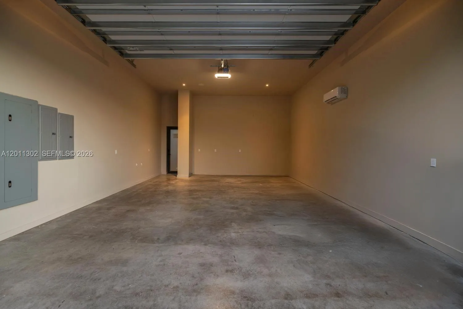 2006 Ne 124th St, North Miami, Florida 33181, North Miami, Florida 33181, 7 Bedrooms Bedrooms, ,8 BathroomsBathrooms,Residential,For Sale,2006 Ne 124th St, North Miami, Florida 33181,A12011302