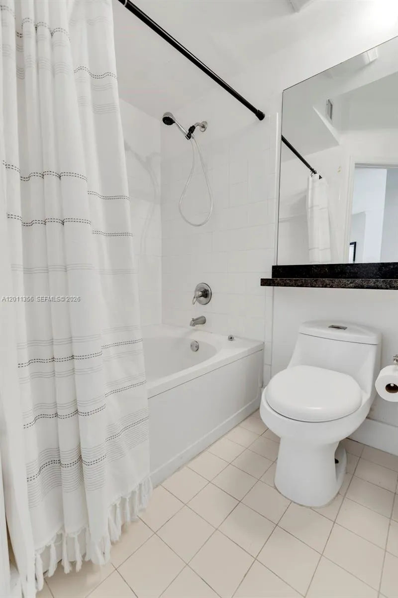 17100 N Bay Rd 1610, Sunny Isles Beach, Florida 33, Sunny Isles Beach, Florida 33160, 2 Bedrooms Bedrooms, ,2 BathroomsBathrooms,Residential,For Sale,17100 N Bay Rd 1610, Sunny Isles Beach, Florida 33,A12011356