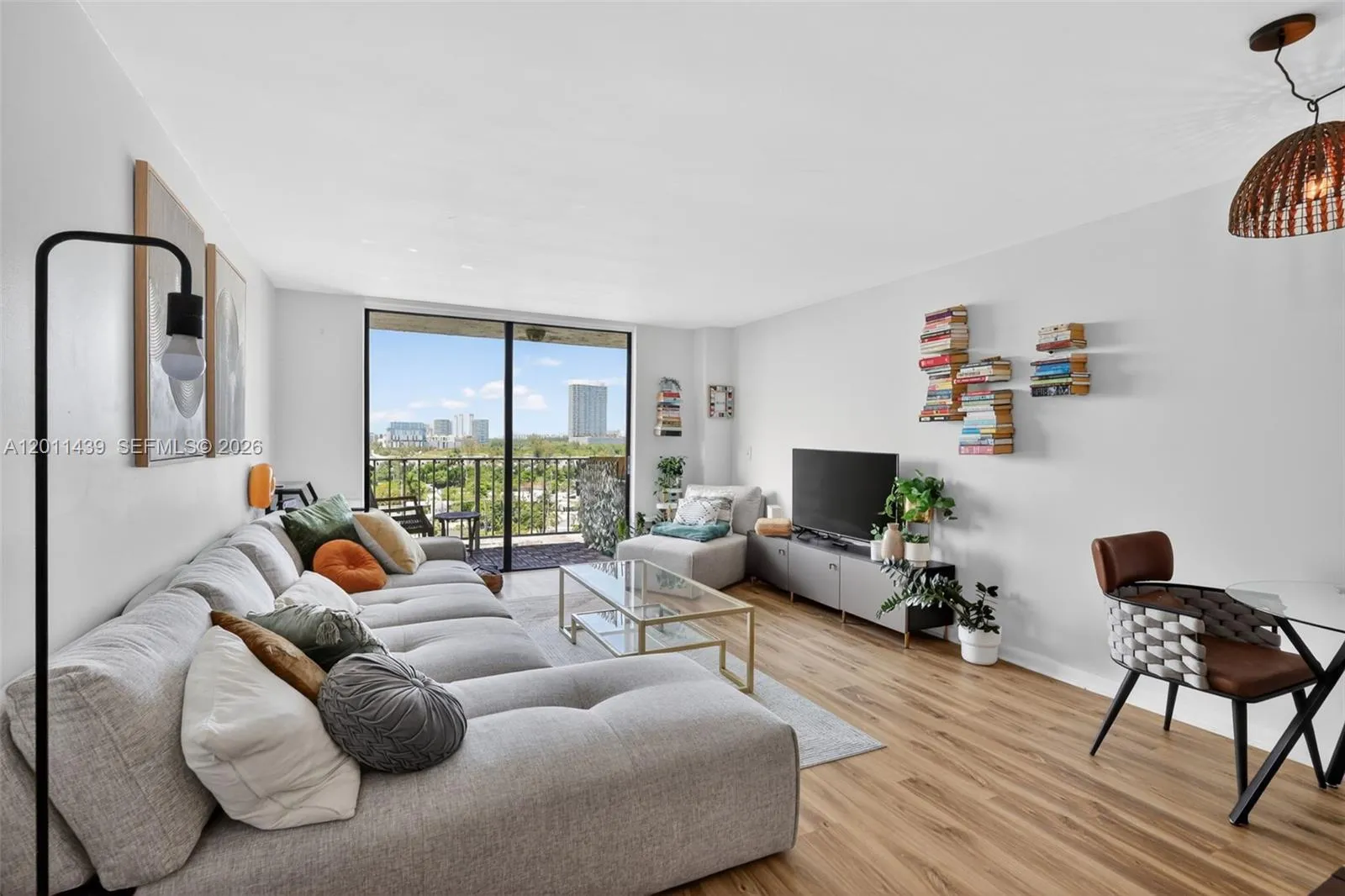 2350 Ne 135th St 901, North Miami, Florida 33181, North Miami, Florida 33181, 1 Bedroom Bedrooms, ,1 BathroomBathrooms,Residential Lease,For Rent,2350 Ne 135th St 901, North Miami, Florida 33181,A12011439