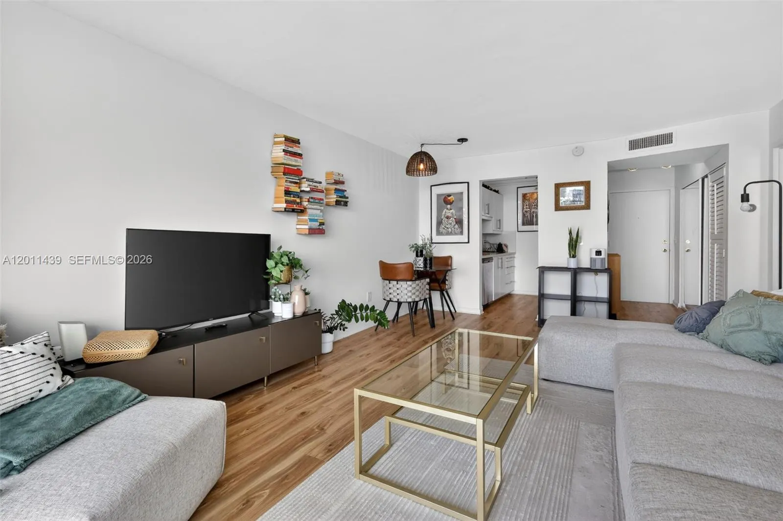 2350 Ne 135th St 901, North Miami, Florida 33181, North Miami, Florida 33181, 1 Bedroom Bedrooms, ,1 BathroomBathrooms,Residential Lease,For Rent,2350 Ne 135th St 901, North Miami, Florida 33181,A12011439
