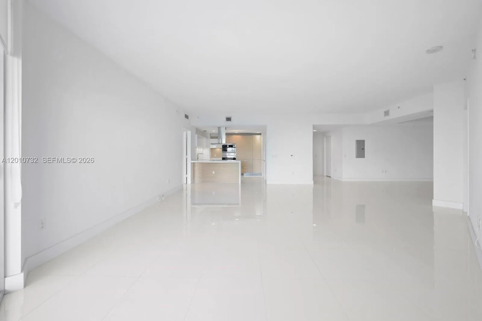 17301 Biscayne Blvd 808, North Miami Beach, Florid, North Miami Beach, Florida 33160, 2 Bedrooms Bedrooms, ,3 BathroomsBathrooms,Residential Lease,For Rent,17301 Biscayne Blvd 808, North Miami Beach, Florid,A12010732