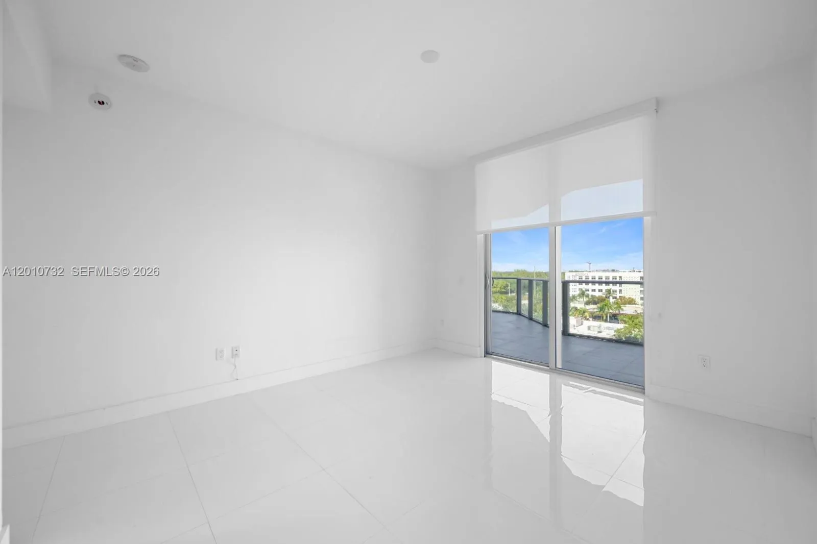 17301 Biscayne Blvd 808, North Miami Beach, Florid, North Miami Beach, Florida 33160, 2 Bedrooms Bedrooms, ,3 BathroomsBathrooms,Residential Lease,For Rent,17301 Biscayne Blvd 808, North Miami Beach, Florid,A12010732