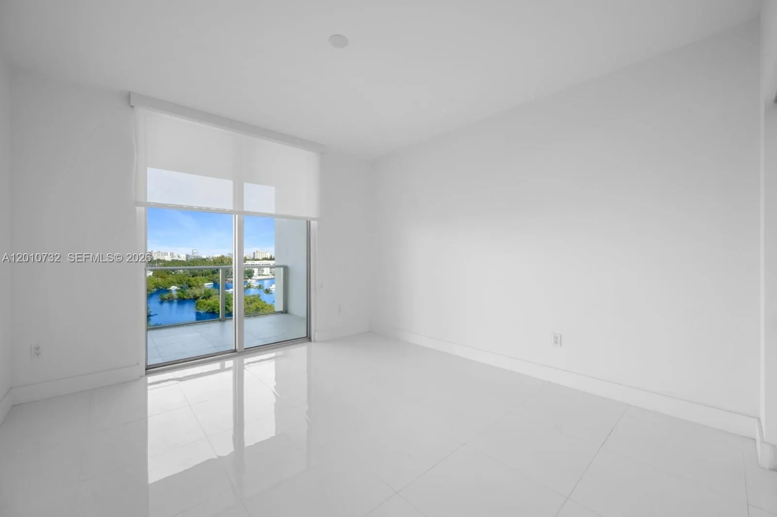 17301 Biscayne Blvd 808, North Miami Beach, Florid, North Miami Beach, Florida 33160, 2 Bedrooms Bedrooms, ,3 BathroomsBathrooms,Residential Lease,For Rent,17301 Biscayne Blvd 808, North Miami Beach, Florid,A12010732