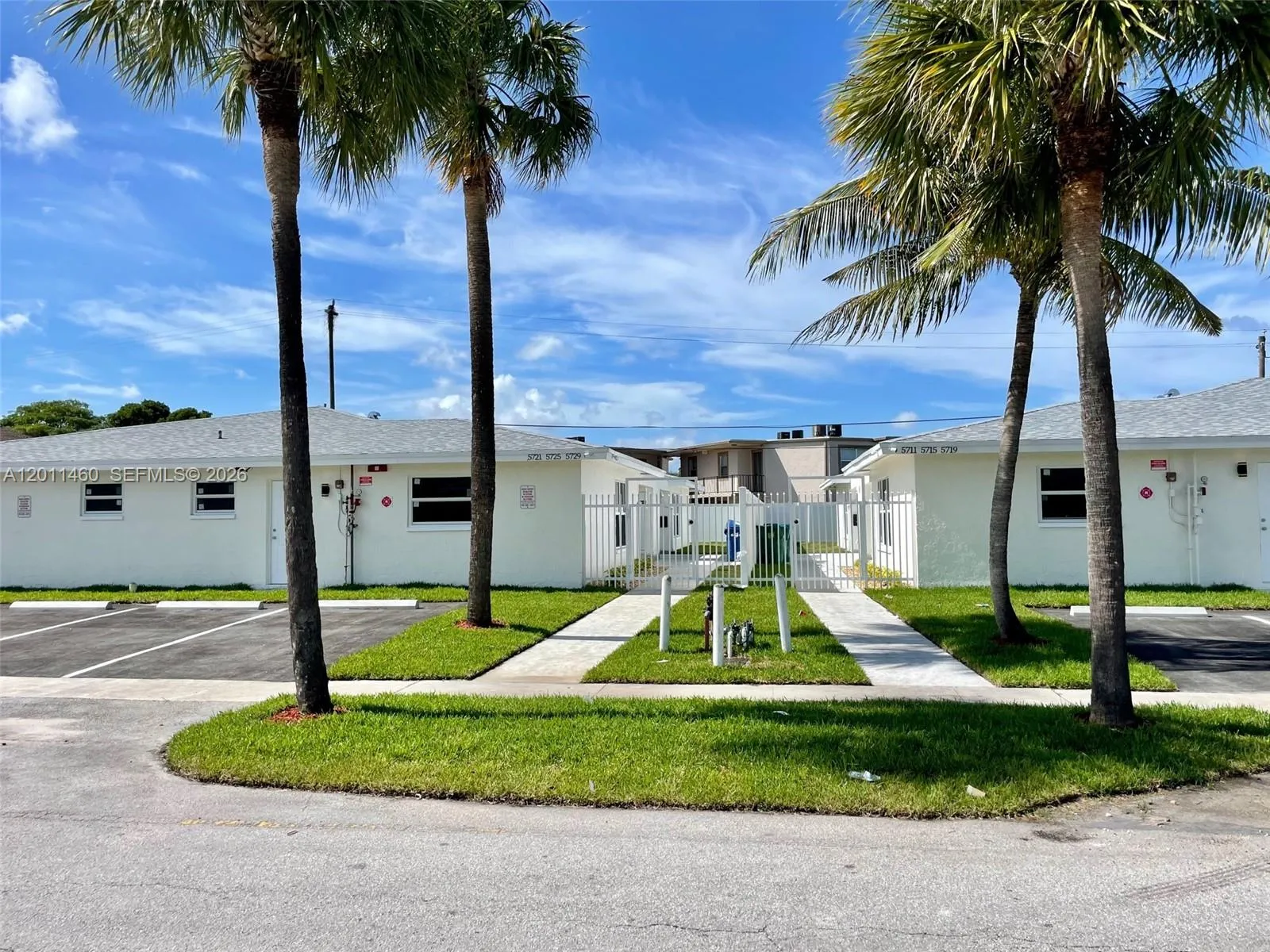 5719 Nw 28th St 5719, Lauderhill, Florida 33313, Lauderhill, Florida 33313, 3 Bedrooms Bedrooms, ,2 BathroomsBathrooms,Residential Lease,For Rent,5719 Nw 28th St 5719, Lauderhill, Florida 33313,A12011460