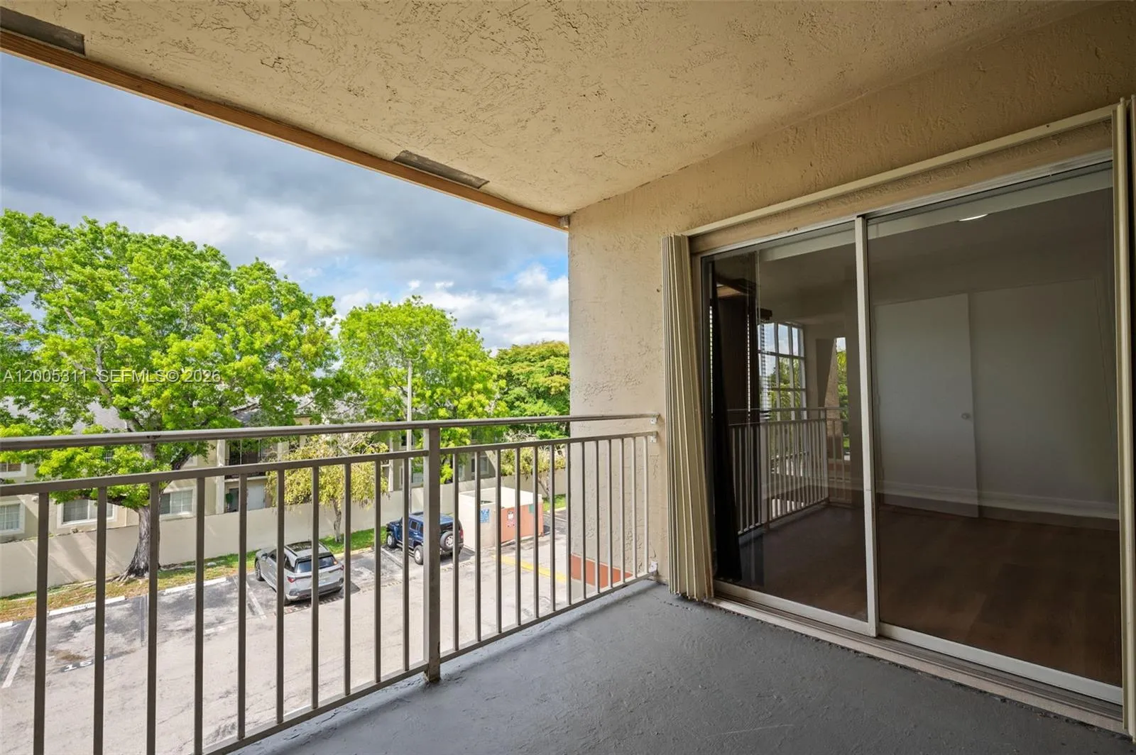 18880 Nw 57th Ave 301, Hialeah, Florida 33015, Hialeah, Florida 33015, 2 Bedrooms Bedrooms, ,2 BathroomsBathrooms,Residential,For Sale,18880 Nw 57th Ave 301, Hialeah, Florida 33015,A12005311
