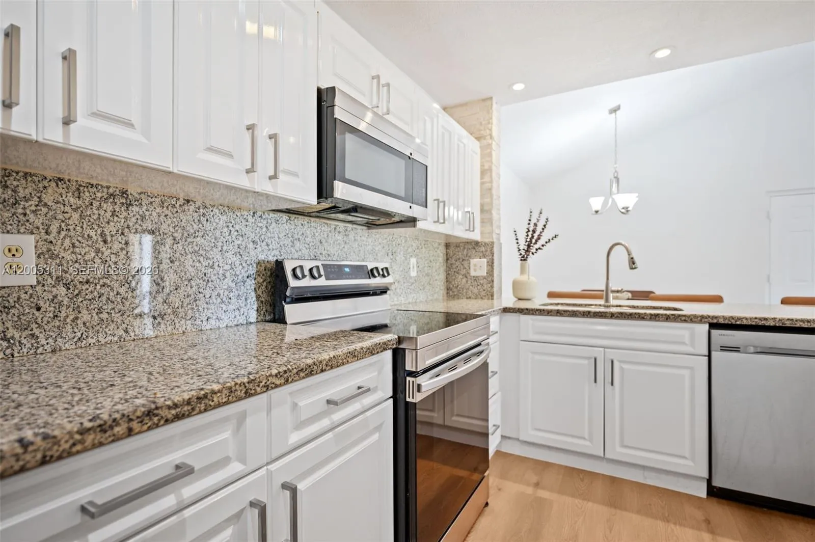 18880 Nw 57th Ave 301, Hialeah, Florida 33015, Hialeah, Florida 33015, 2 Bedrooms Bedrooms, ,2 BathroomsBathrooms,Residential,For Sale,18880 Nw 57th Ave 301, Hialeah, Florida 33015,A12005311