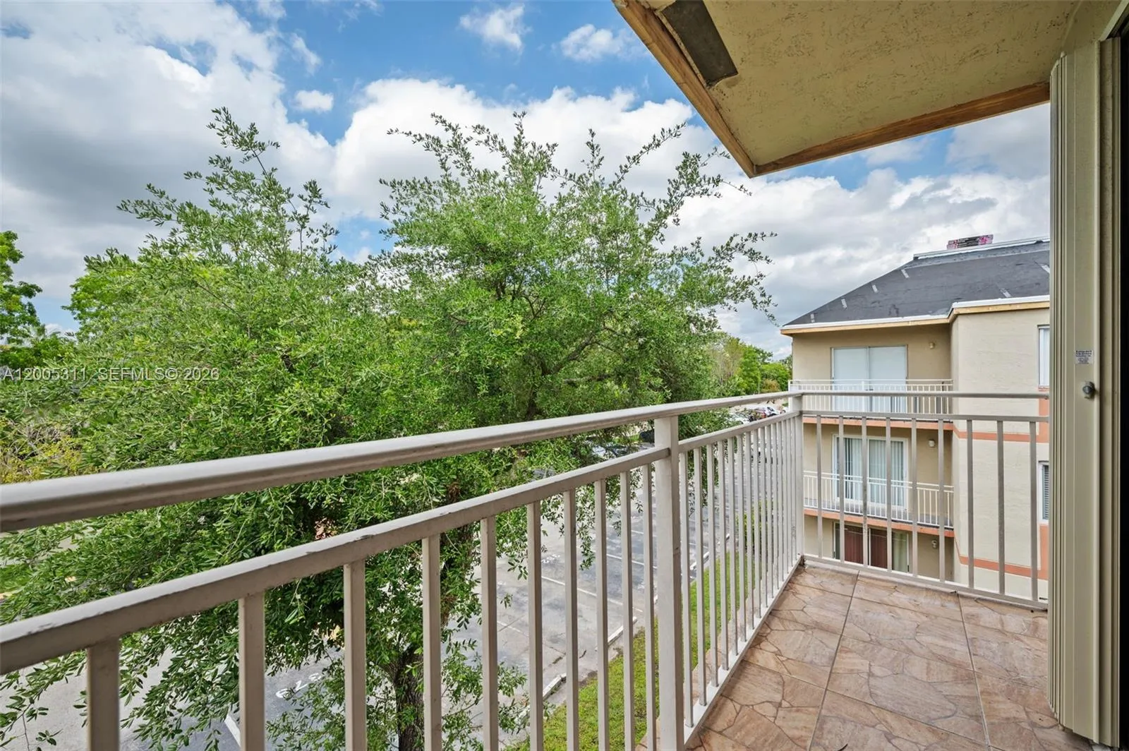18880 Nw 57th Ave 301, Hialeah, Florida 33015, Hialeah, Florida 33015, 2 Bedrooms Bedrooms, ,2 BathroomsBathrooms,Residential,For Sale,18880 Nw 57th Ave 301, Hialeah, Florida 33015,A12005311