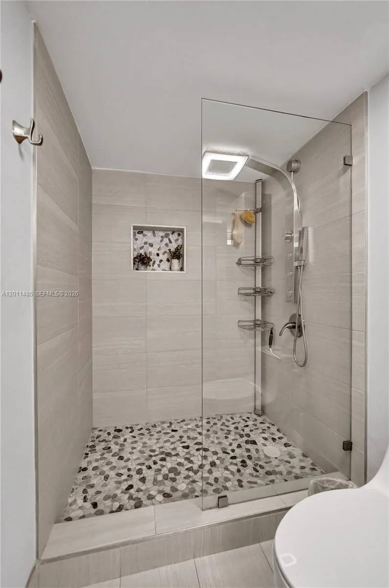 1201 S Ocean Dr 609s, Hollywood, Florida 33019, Hollywood, Florida 33019, 1 Bedroom Bedrooms, ,1 BathroomBathrooms,Residential,For Sale,1201 S Ocean Dr 609s, Hollywood, Florida 33019,A12011485