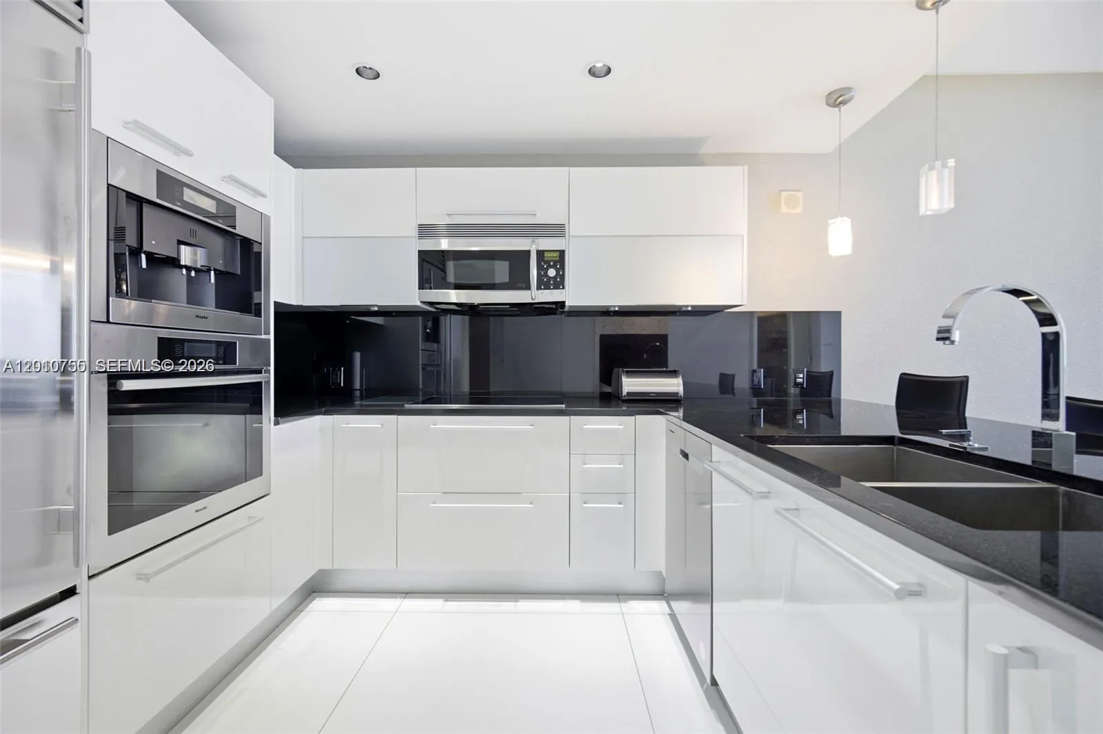 17121 Collins Ave 1606, Sunny Isles Beach, Florida, Sunny Isles Beach, Florida 33160, 1 Bedroom Bedrooms, ,1 BathroomBathrooms,Residential Lease,For Rent,17121 Collins Ave 1606, Sunny Isles Beach, Florida,A12010755