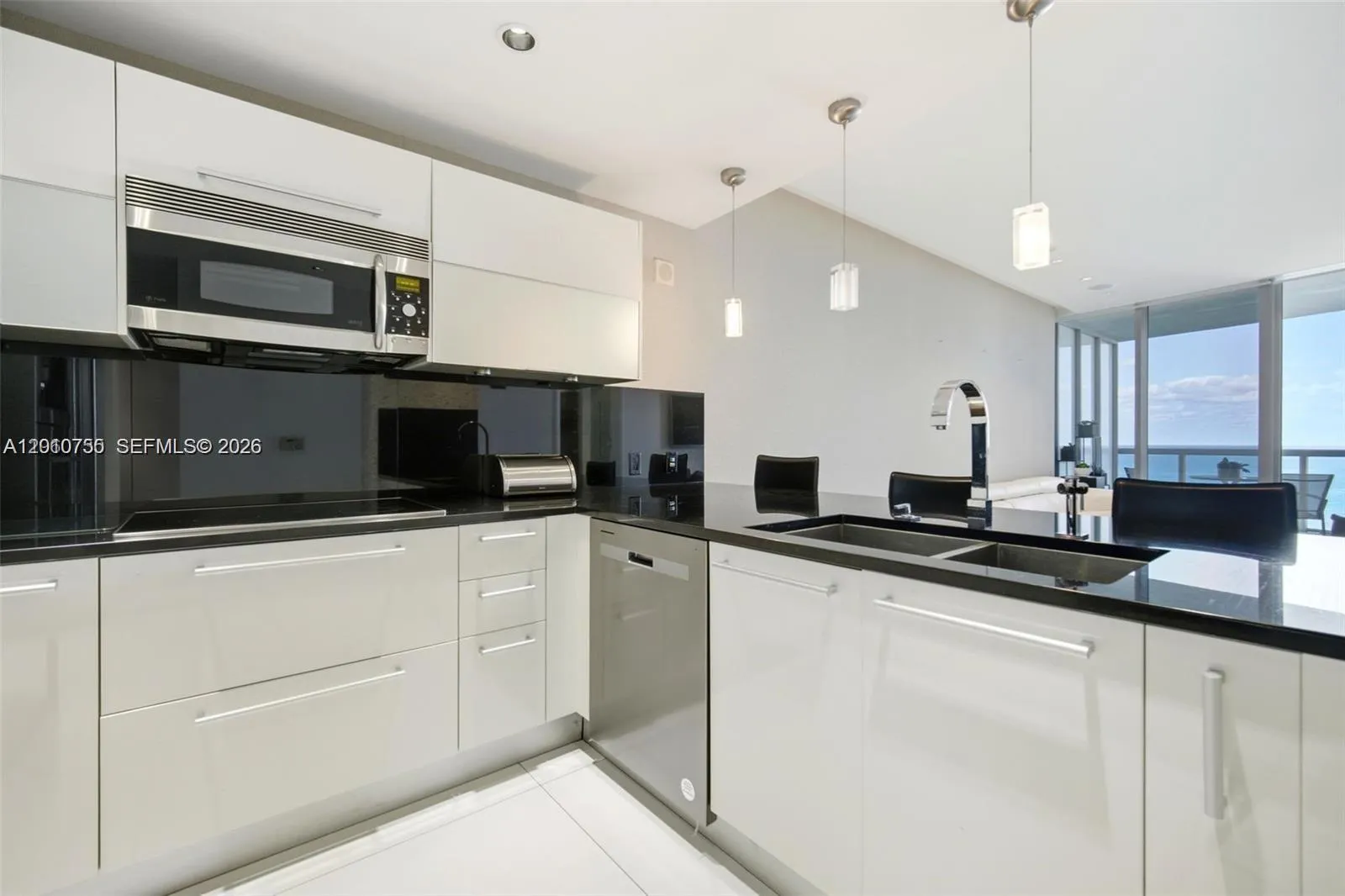17121 Collins Ave 1606, Sunny Isles Beach, Florida, Sunny Isles Beach, Florida 33160, 1 Bedroom Bedrooms, ,1 BathroomBathrooms,Residential Lease,For Rent,17121 Collins Ave 1606, Sunny Isles Beach, Florida,A12010755