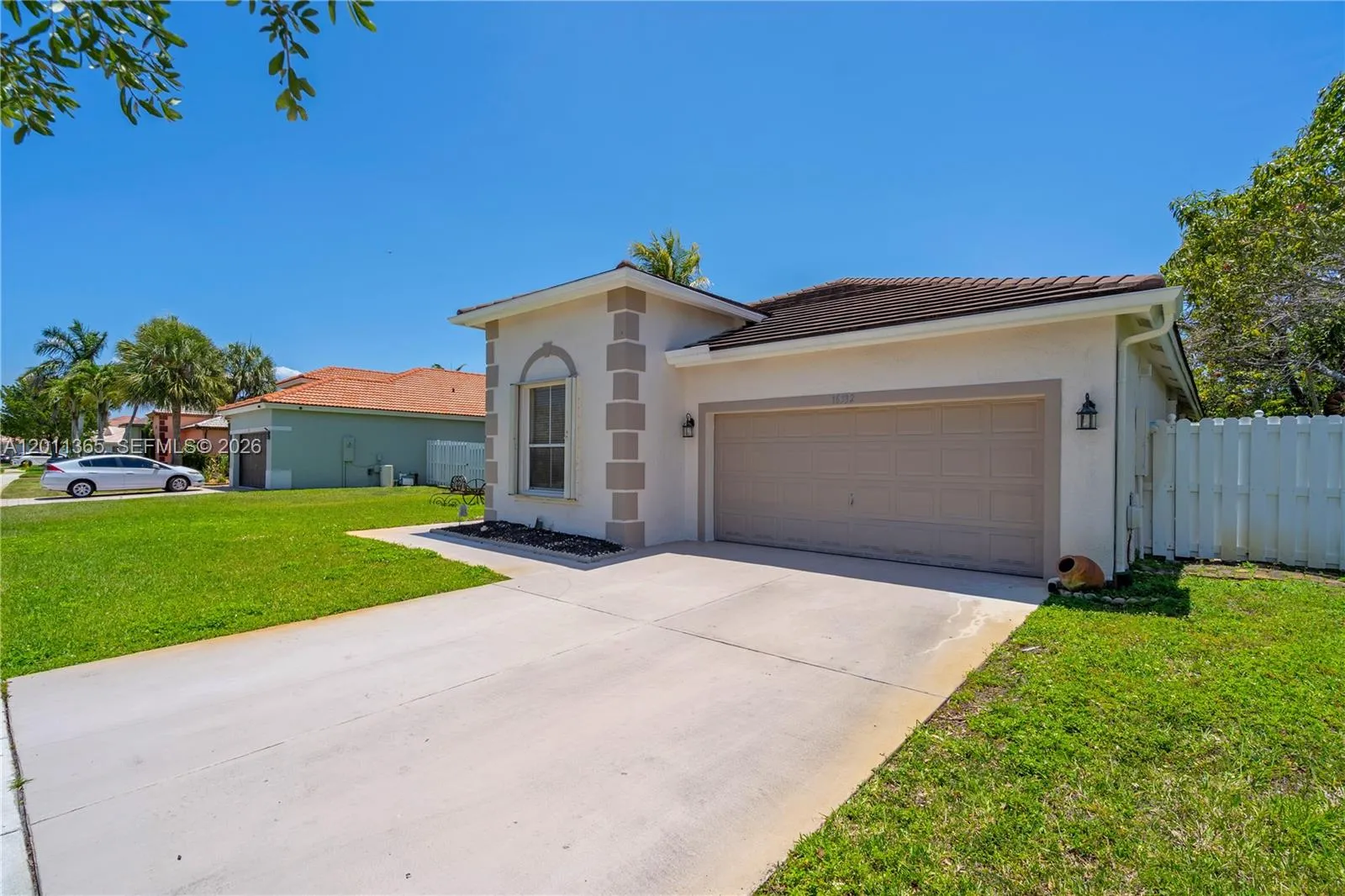 16332 Sw 10th St, Pembroke Pines, Florida 33027, Pembroke Pines, Florida 33027, 3 Bedrooms Bedrooms, ,2 BathroomsBathrooms,Residential,For Sale,16332 Sw 10th St, Pembroke Pines, Florida 33027,A12011365