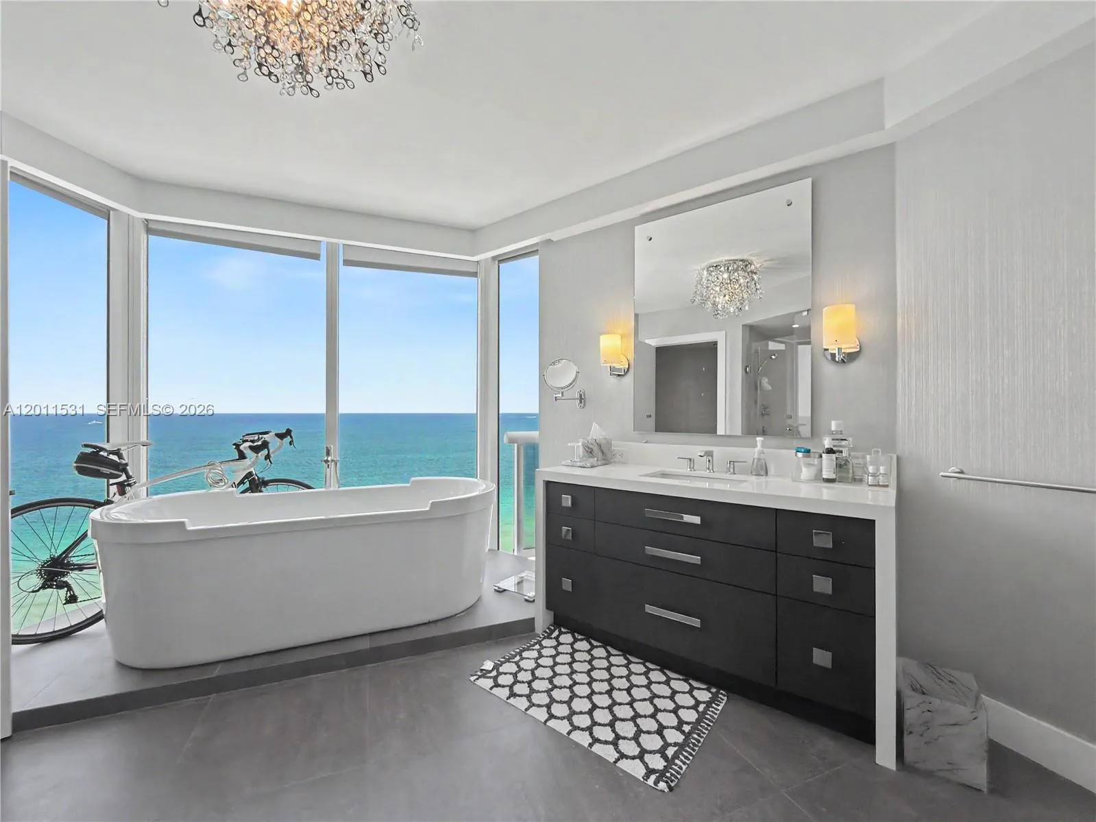 17555 Collins Ave 2501, Sunny Isles Beach, Florida, Sunny Isles Beach, Florida 33160, 3 Bedrooms Bedrooms, ,3 BathroomsBathrooms,Residential Lease,For Rent,17555 Collins Ave 2501, Sunny Isles Beach, Florida,A12011531