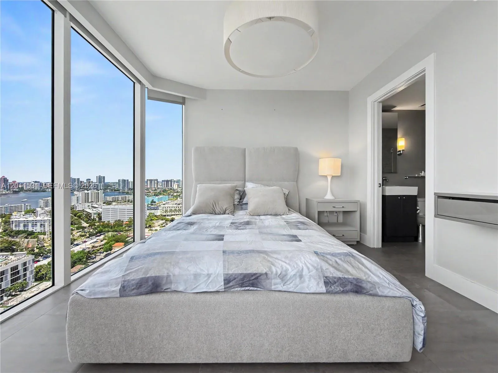 17555 Collins Ave 2501, Sunny Isles Beach, Florida, Sunny Isles Beach, Florida 33160, 3 Bedrooms Bedrooms, ,3 BathroomsBathrooms,Residential Lease,For Rent,17555 Collins Ave 2501, Sunny Isles Beach, Florida,A12011531