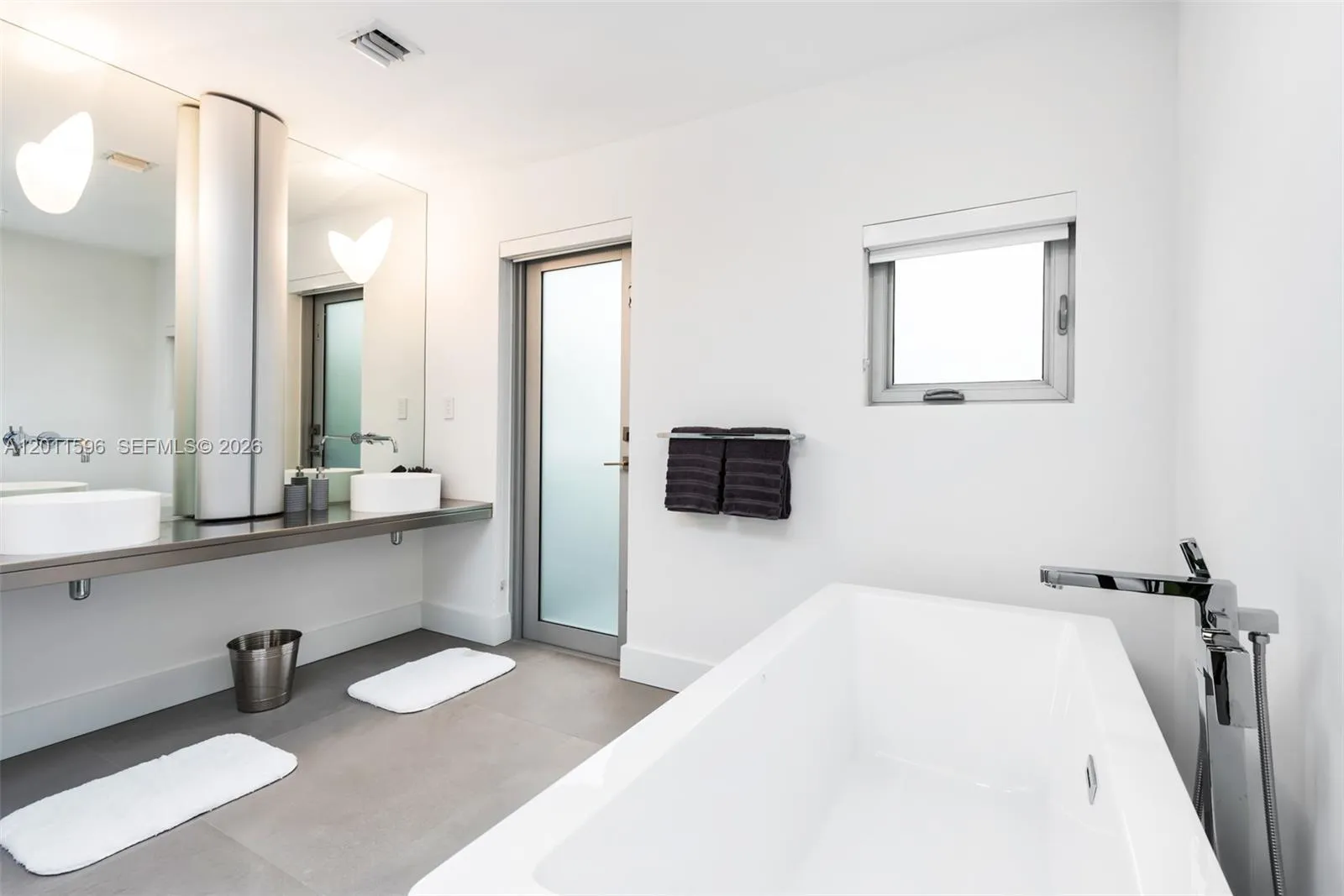 1785 Fairhaven Pl #, Miami, Florida 33133, Miami, Florida 33133, 4 Bedrooms Bedrooms, ,5 BathroomsBathrooms,Residential Lease,For Rent,1785 Fairhaven Pl #, Miami, Florida 33133,A12011596