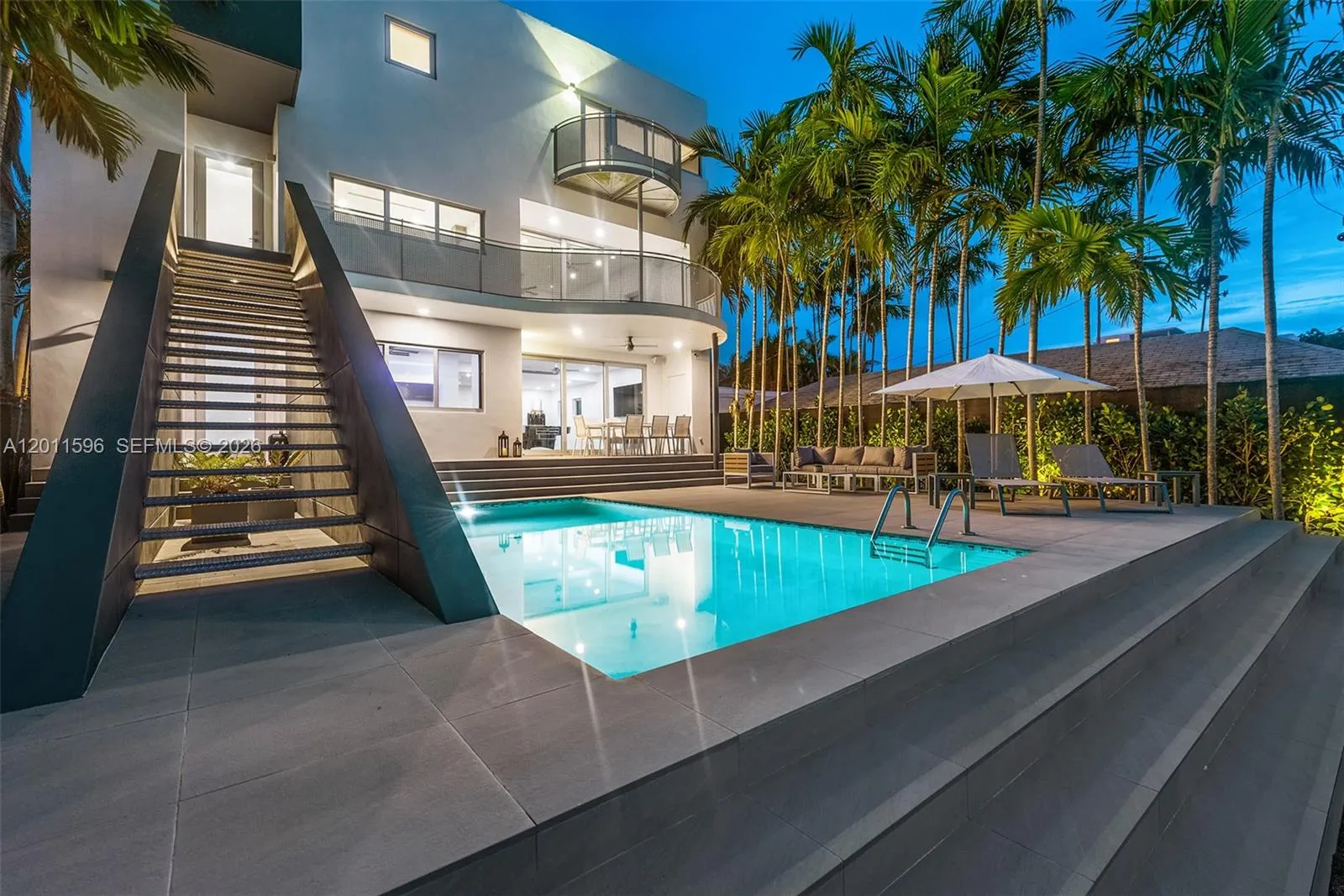 1785 Fairhaven Pl #, Miami, Florida 33133, Miami, Florida 33133, 4 Bedrooms Bedrooms, ,5 BathroomsBathrooms,Residential Lease,For Rent,1785 Fairhaven Pl #, Miami, Florida 33133,A12011596
