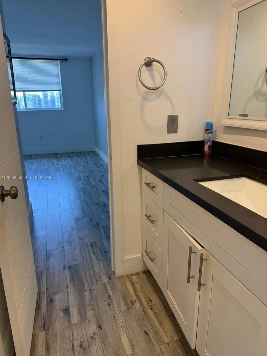 2851 Leonard Dr J505, Aventura, Florida 33160, Aventura, Florida 33160, 1 Bedroom Bedrooms, ,1 BathroomBathrooms,Residential Lease,For Rent,2851 Leonard Dr J505, Aventura, Florida 33160,A12009659