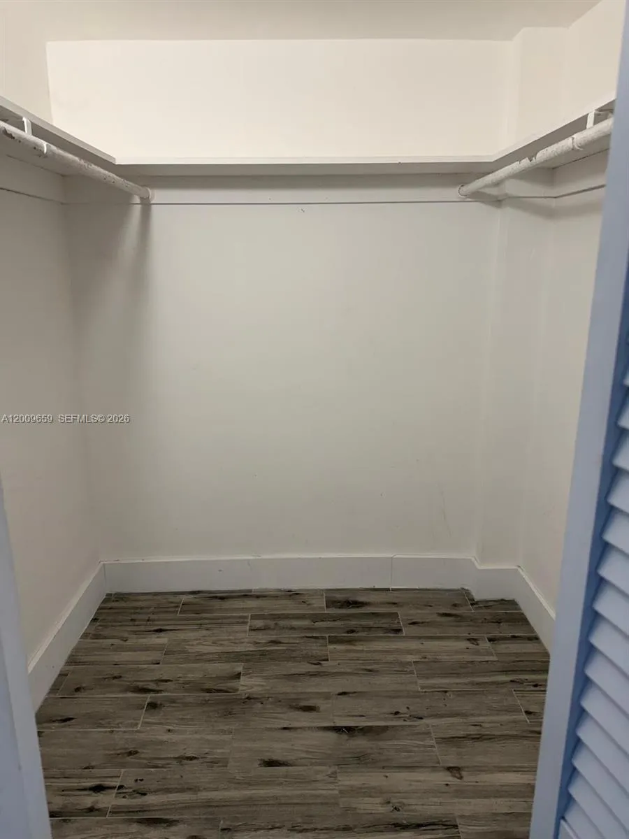 2851 Leonard Dr J505, Aventura, Florida 33160, Aventura, Florida 33160, 1 Bedroom Bedrooms, ,1 BathroomBathrooms,Residential Lease,For Rent,2851 Leonard Dr J505, Aventura, Florida 33160,A12009659