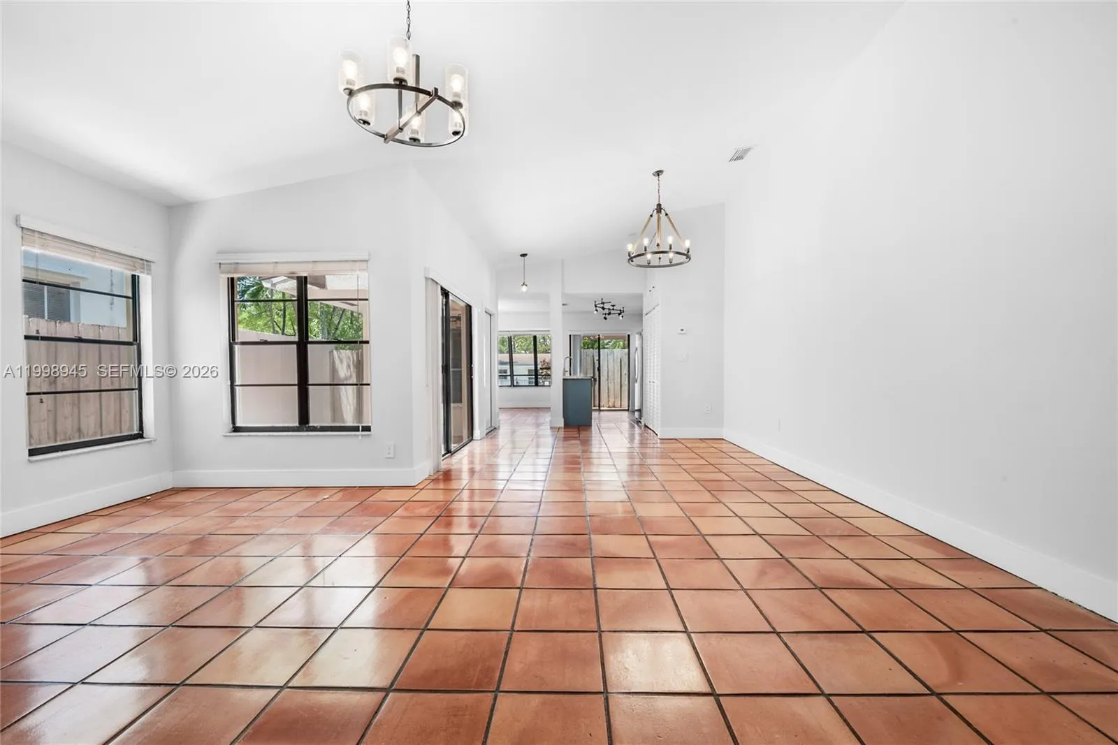 2934 W Trade Ave, Miami, Florida 33133, Miami, Florida 33133, 2 Bedrooms Bedrooms, ,2 BathroomsBathrooms,Residential Lease,For Rent,2934 W Trade Ave, Miami, Florida 33133,A11998945