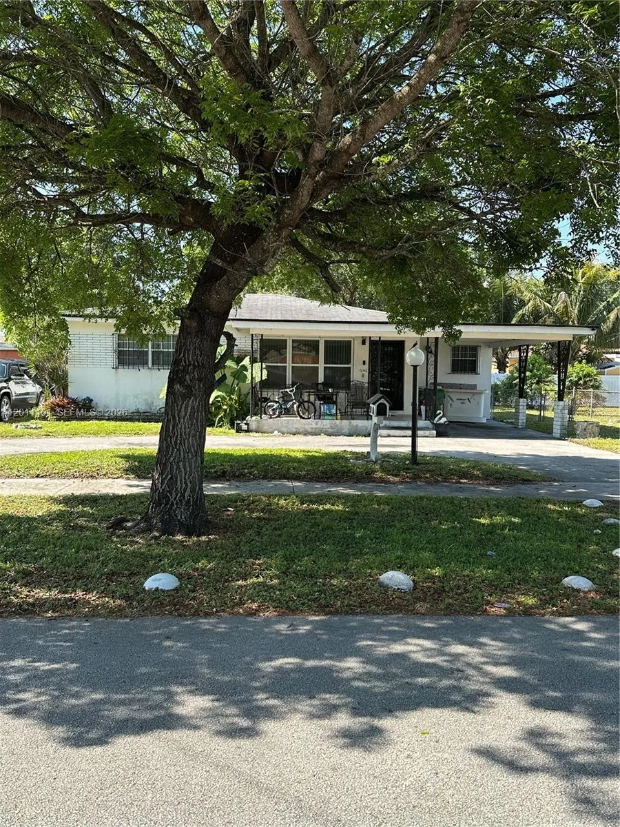 1360 Nw 88th St, Miami, Florida 33147, Miami, Florida 33147, 3 Bedrooms Bedrooms, ,2 BathroomsBathrooms,Residential,For Sale,1360 Nw 88th St, Miami, Florida 33147,A12011101