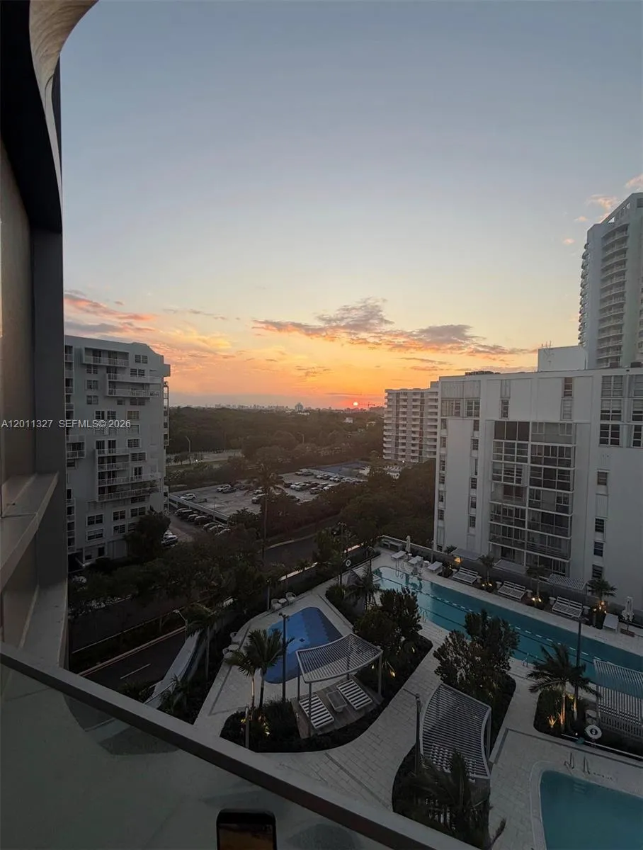 175 Se 25th Road 704, Miami, Florida 33129, Miami, Florida 33129, 2 Bedrooms Bedrooms, ,2 BathroomsBathrooms,Residential Lease,For Rent,175 Se 25th Road 704, Miami, Florida 33129,A12011327